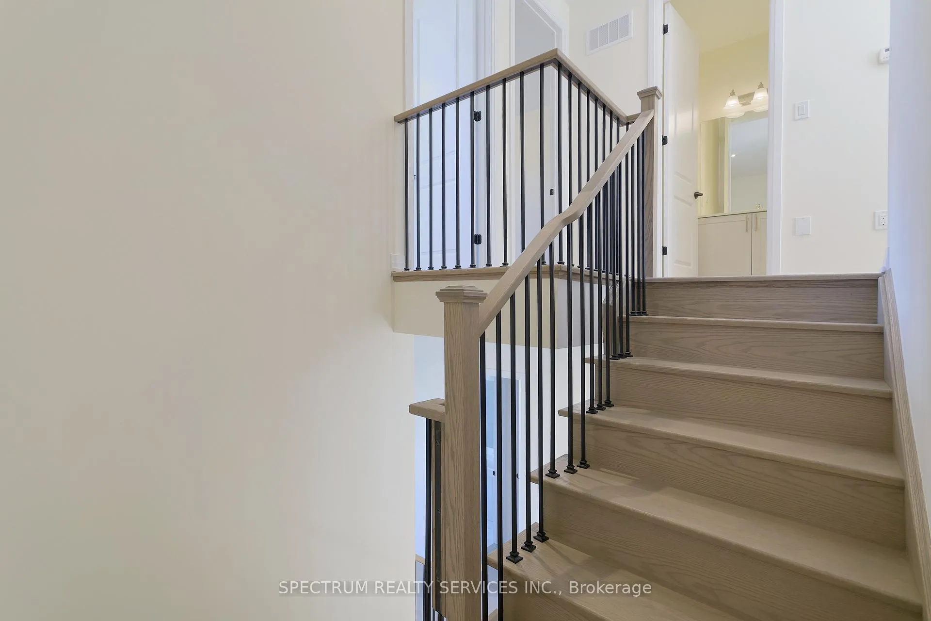Photo 21 of 74 De La Roche Drive, Vaughan, Vellore Village — HOMEH
