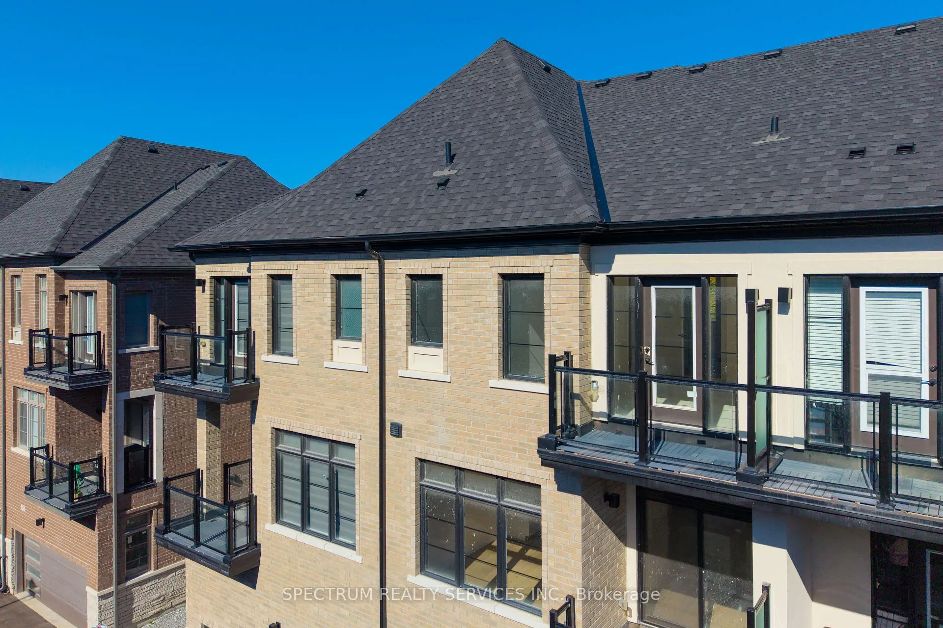 Photo 25 of 74 De La Roche Drive, Vaughan, Vellore Village — HOMEH