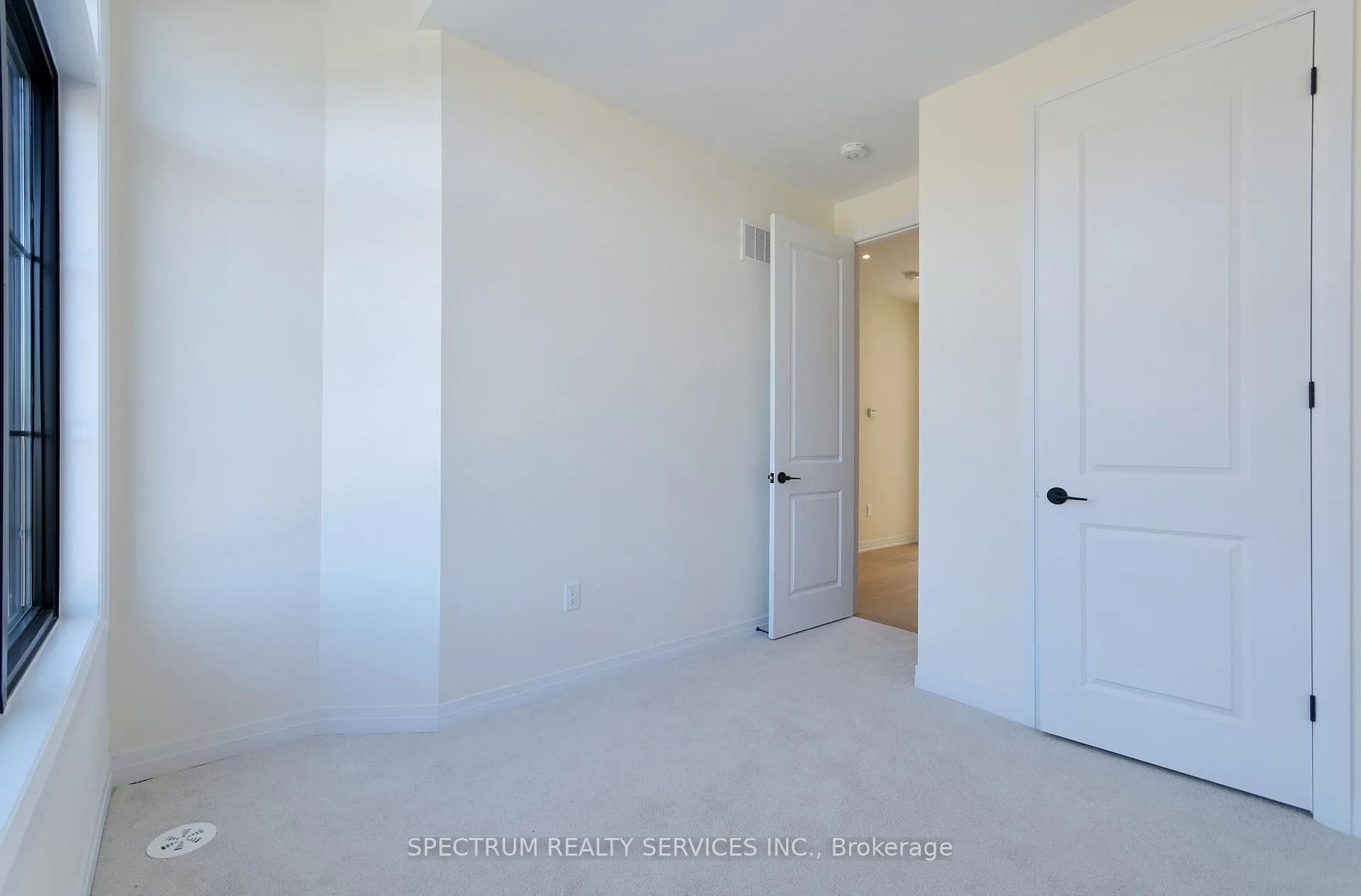 Photo 32 of 74 De La Roche Drive, Vaughan, Vellore Village — HOMEH