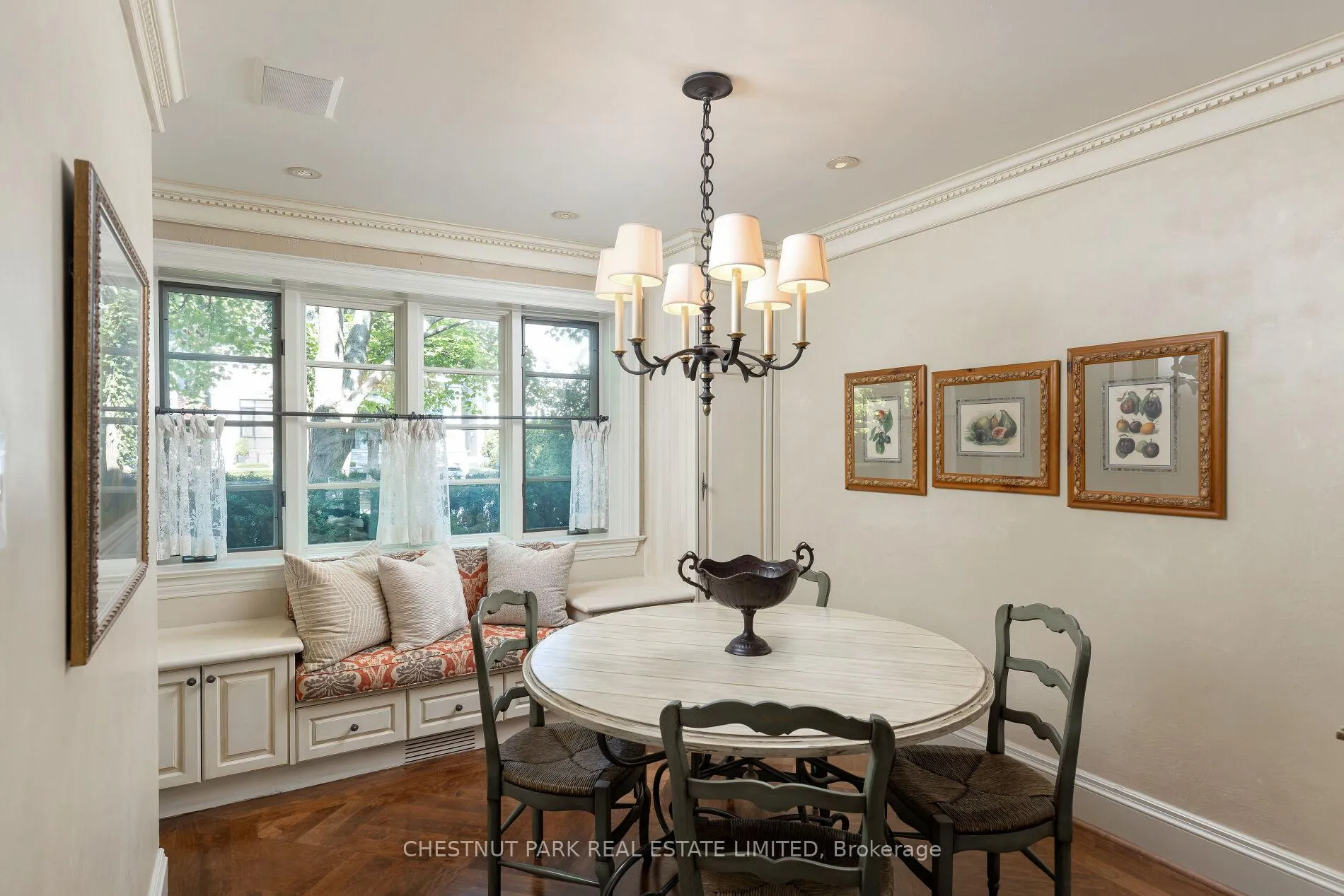 Photo 11 of 69 Otter Crescent, Toronto, Bedford Park-Nortown — HOMEH
