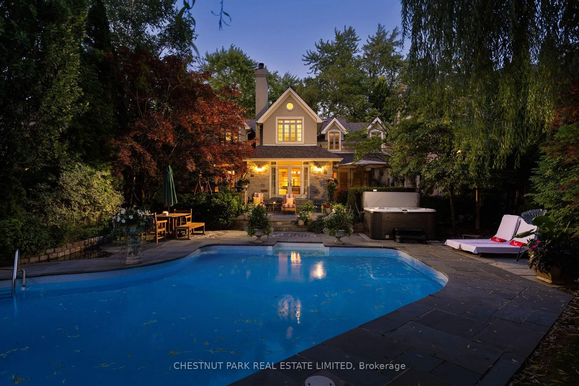 Photo 33 of 69 Otter Crescent, Toronto, Bedford Park-Nortown — HOMEH