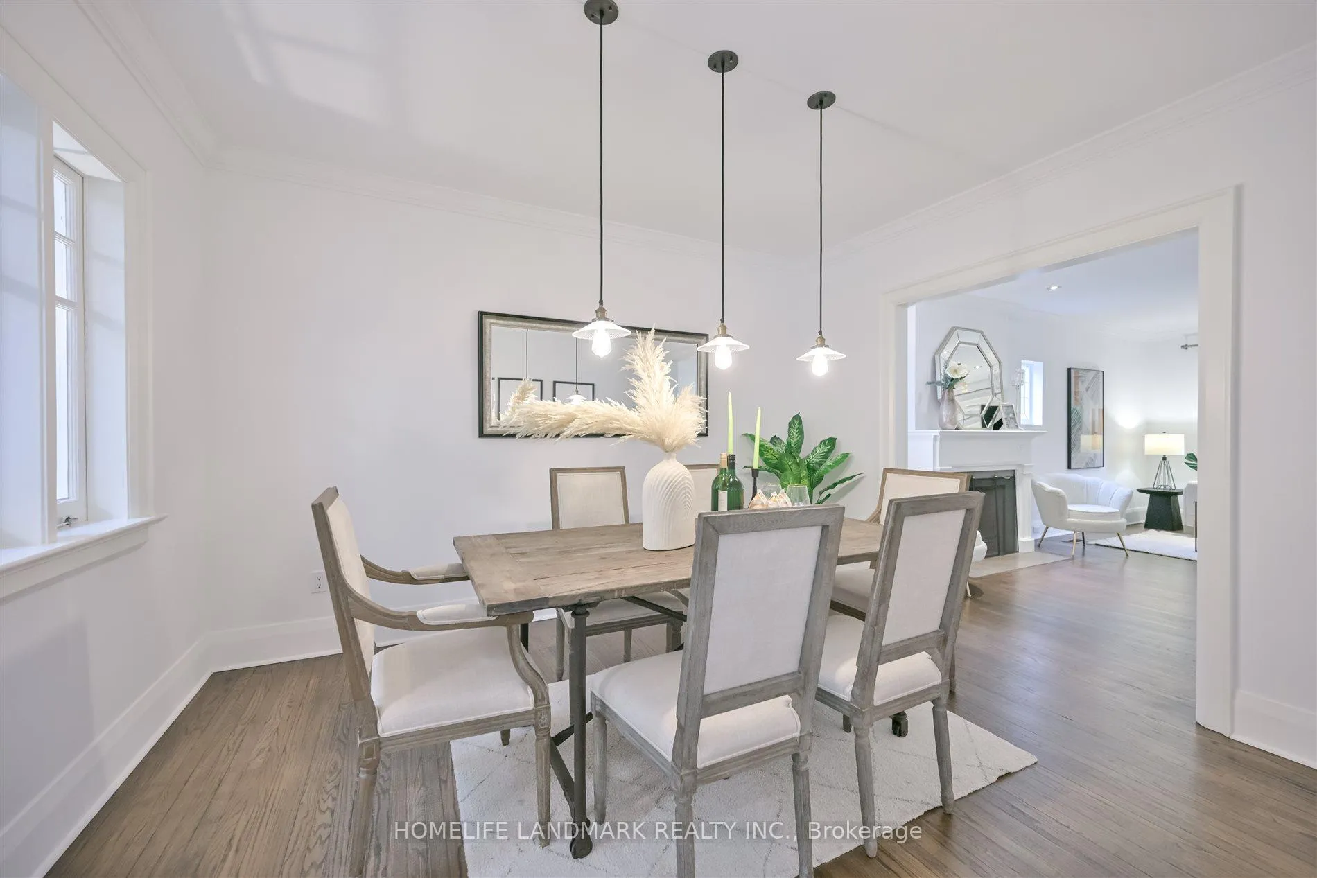 Photo 11 of 26 Birdsall Avenue, Toronto, Yonge-Eglinton — HOMEH