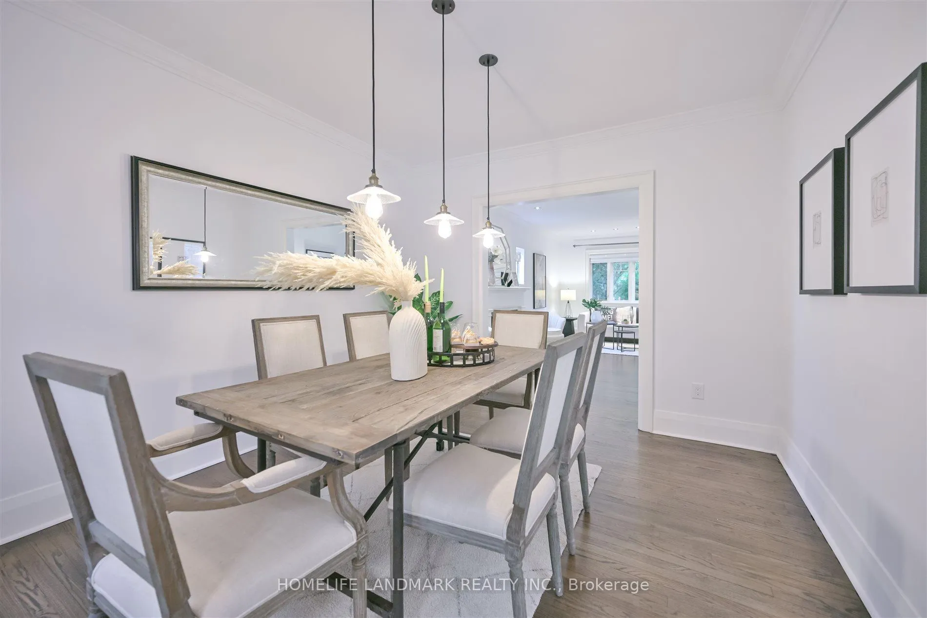 Photo 12 of 26 Birdsall Avenue, Toronto, Yonge-Eglinton — HOMEH