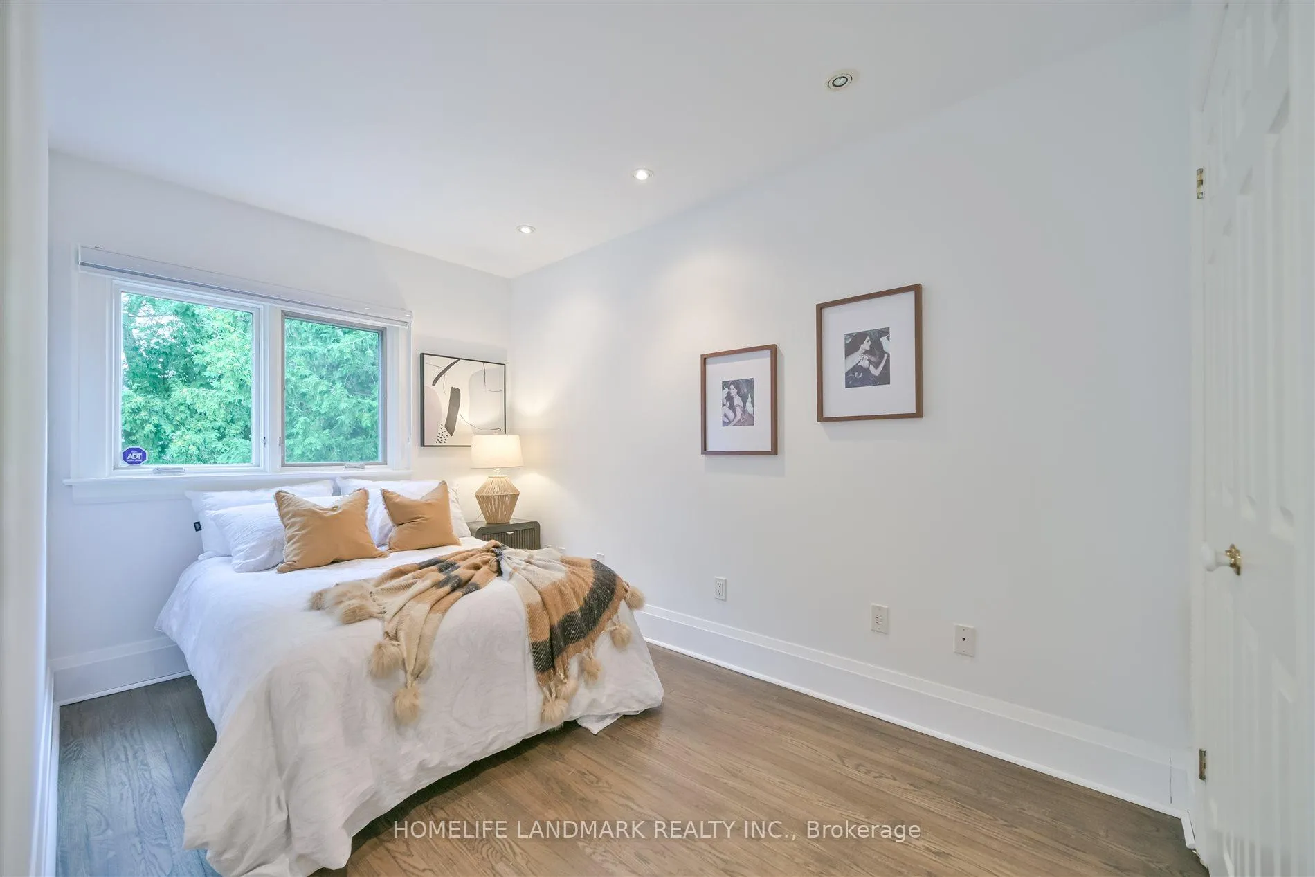 Photo 28 of 26 Birdsall Avenue, Toronto, Yonge-Eglinton — HOMEH