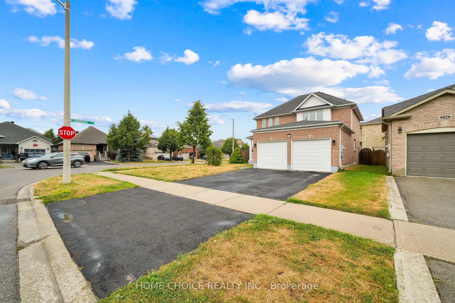 Photo 5 of 106 Brighton Road N, Barrie, Grove East — HOMEH
