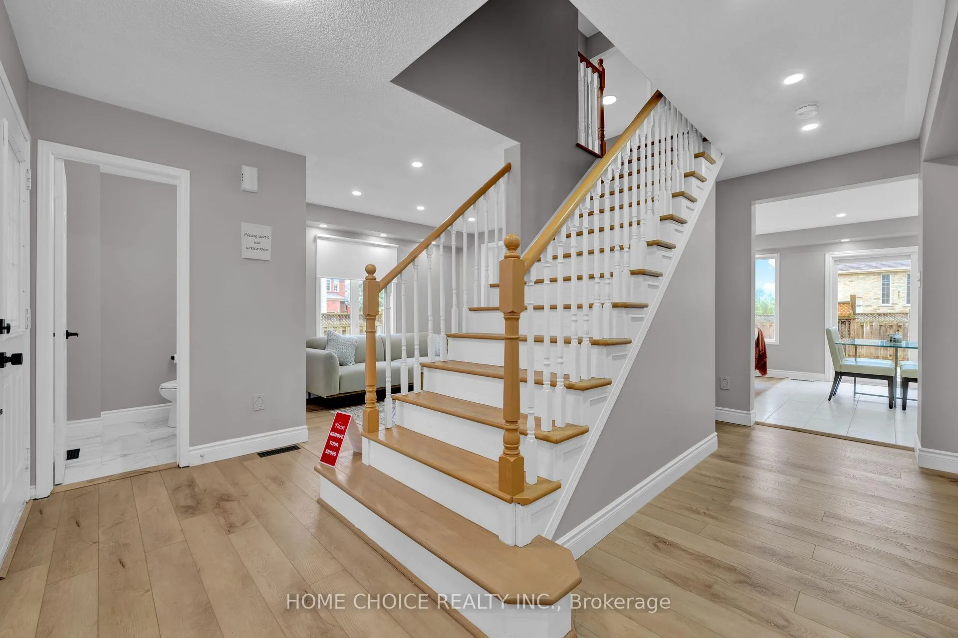 Photo 10 of 106 Brighton Road N, Barrie, Grove East — HOMEH