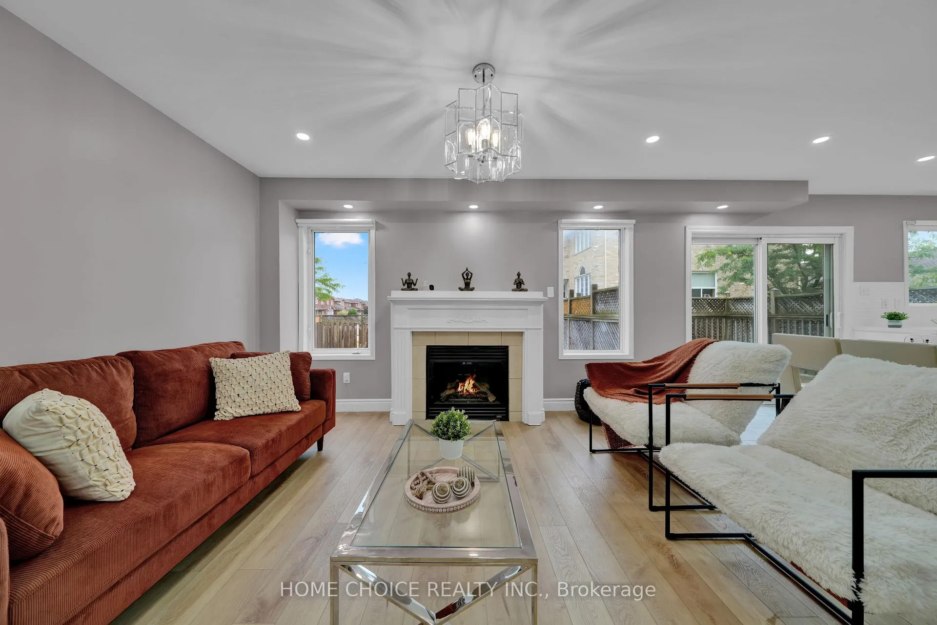 Photo 13 of 106 Brighton Road N, Barrie, Grove East — HOMEH