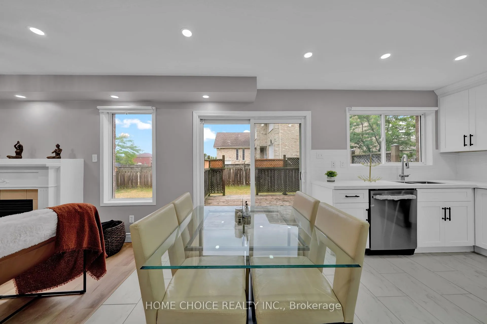Photo 16 of 106 Brighton Road N, Barrie, Grove East — HOMEH