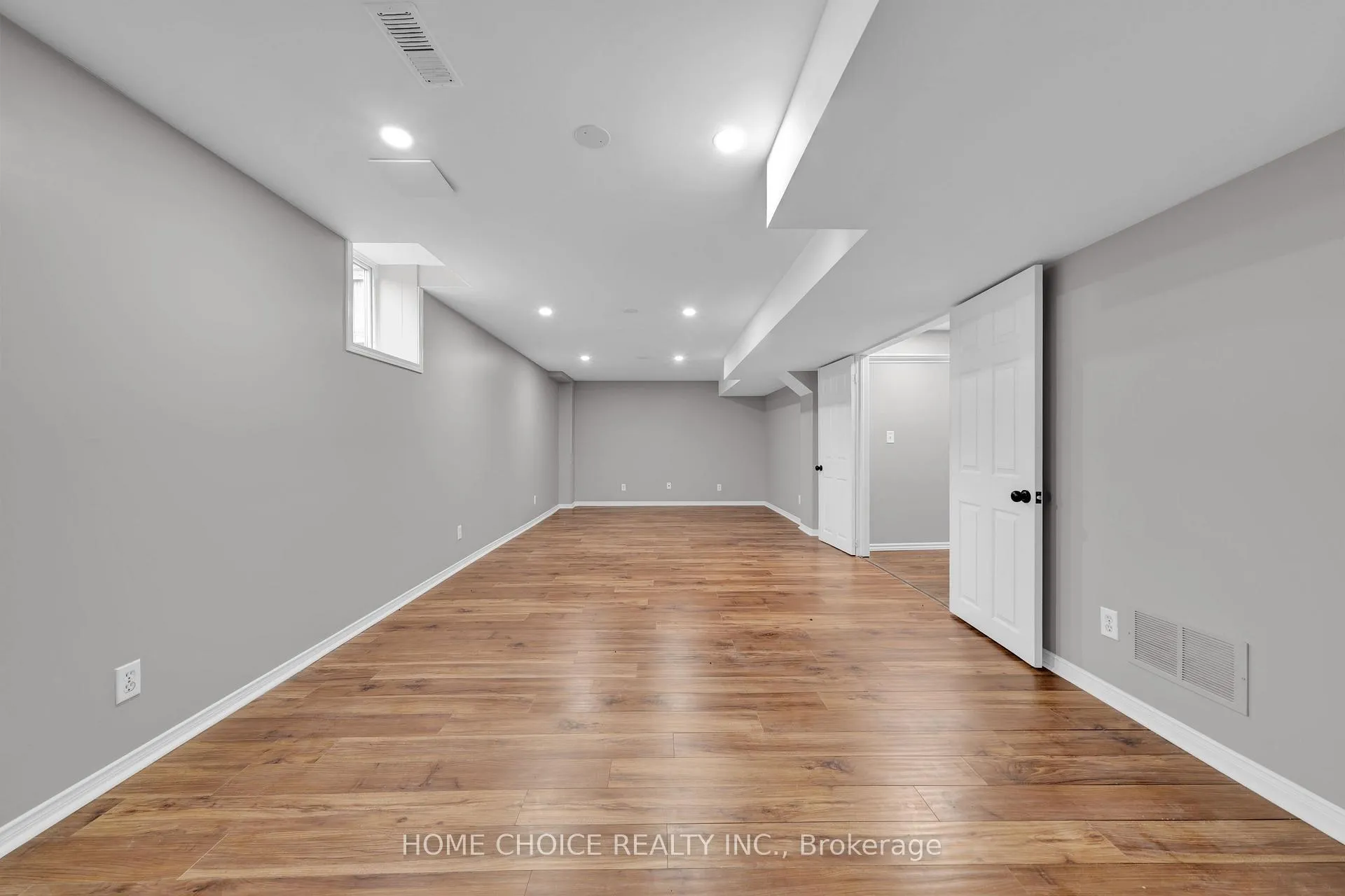 Photo 35 of 106 Brighton Road N, Barrie, Grove East — HOMEH