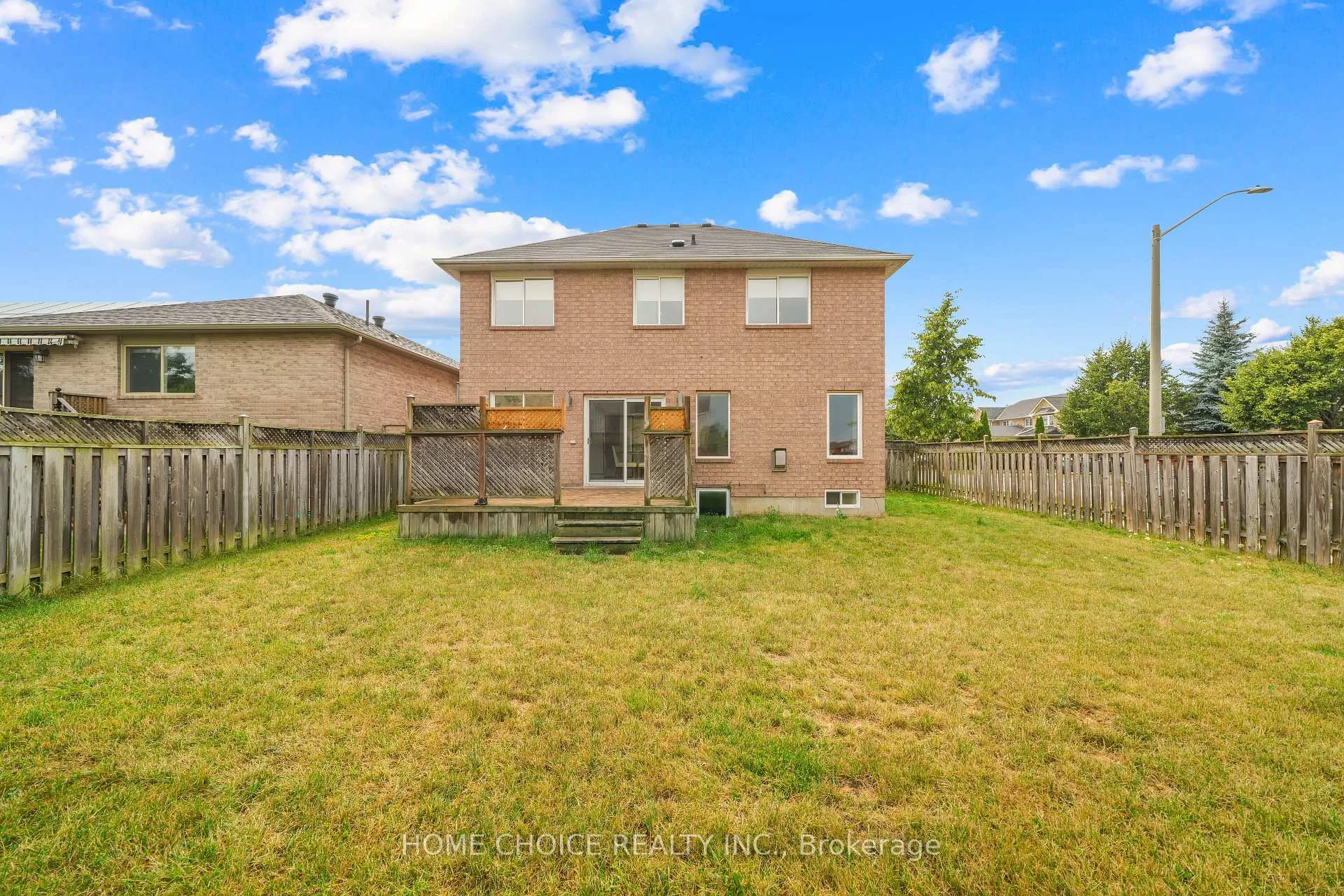 Photo 43 of 106 Brighton Road N, Barrie, Grove East — HOMEH