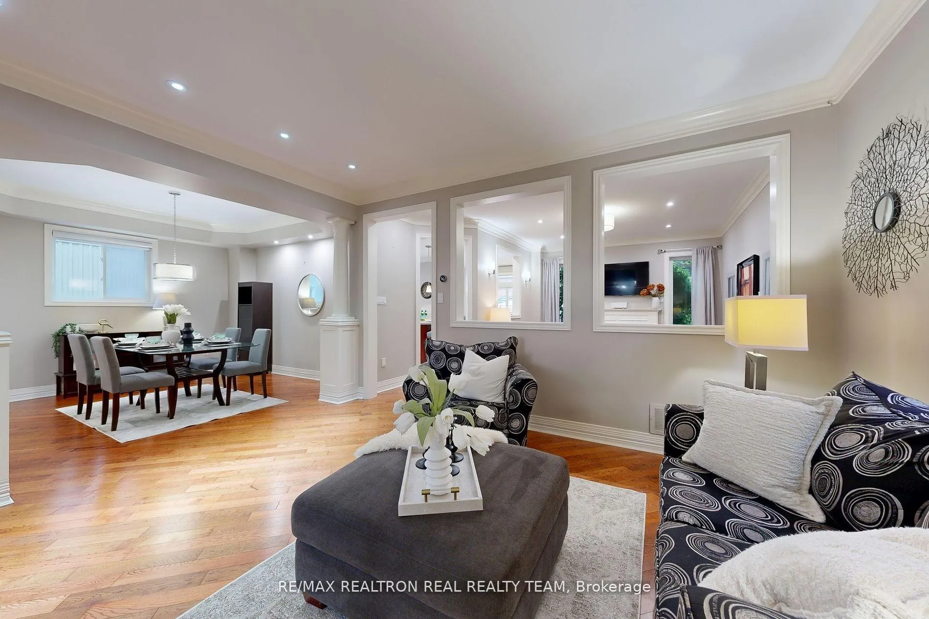 Photo 5 of 89 Cachet Boulevard, Whitby, Brooklin — HOMEH