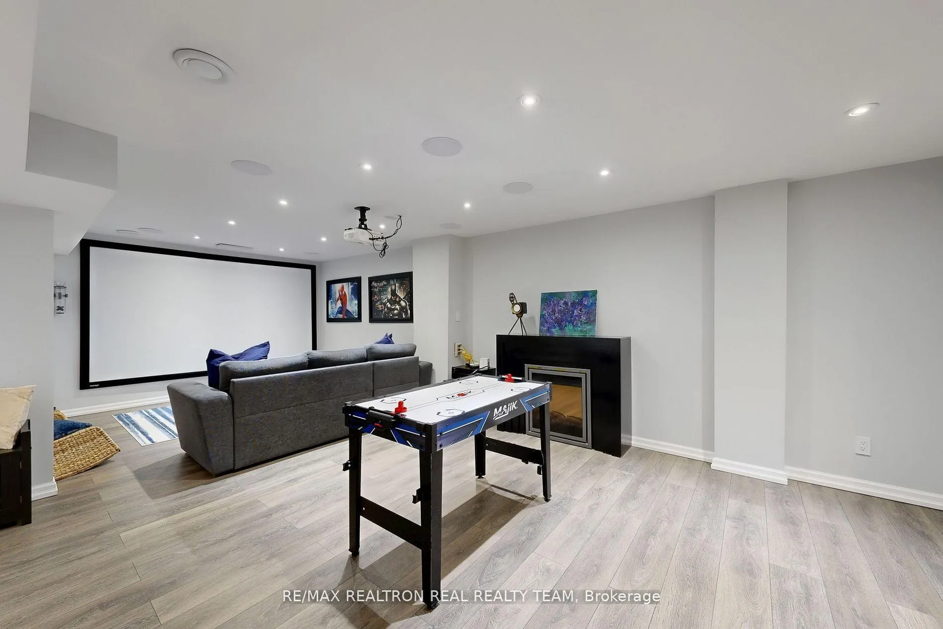 Photo 36 of 89 Cachet Boulevard, Whitby, Brooklin — HOMEH
