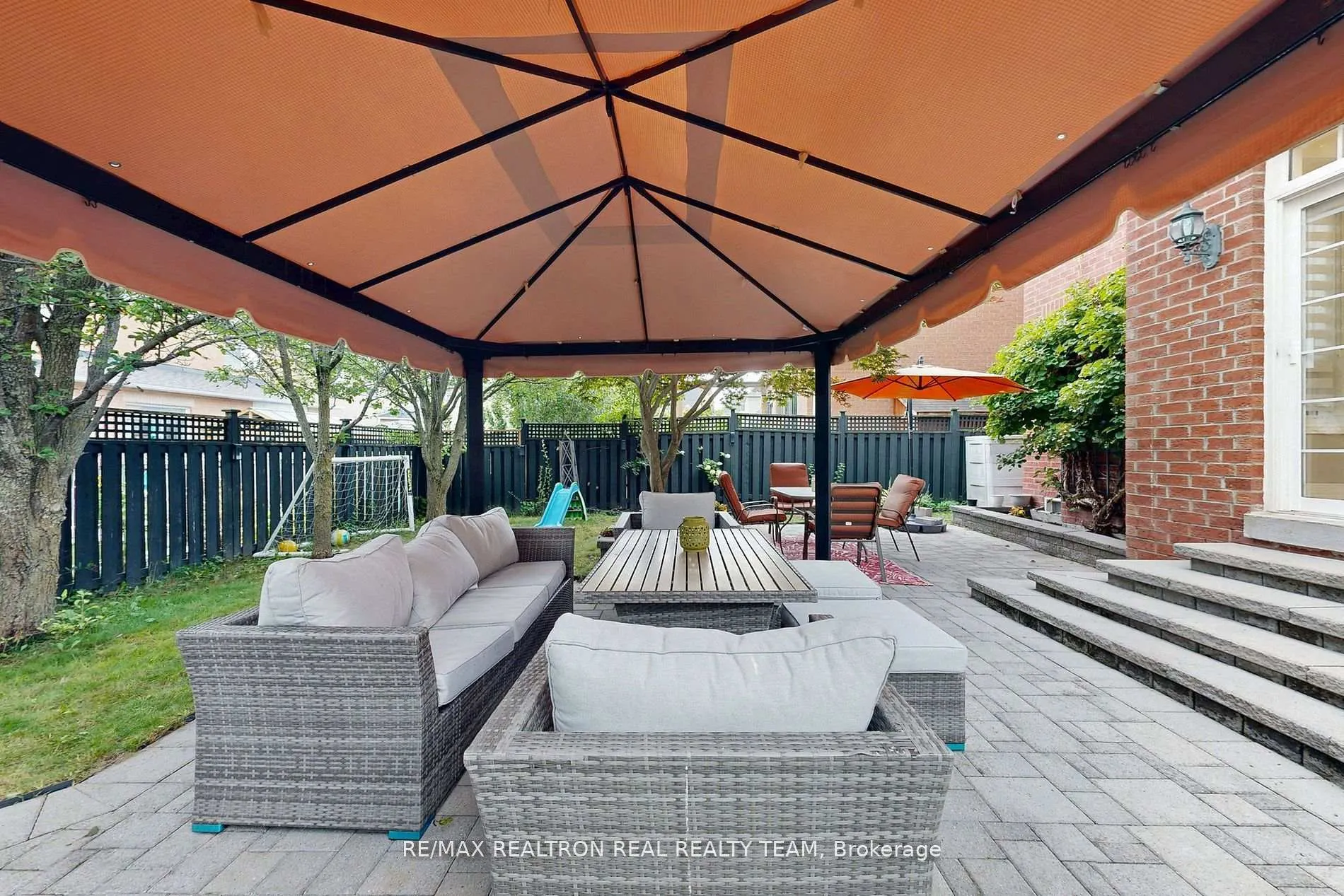 Photo 48 of 89 Cachet Boulevard, Whitby, Brooklin — HOMEH