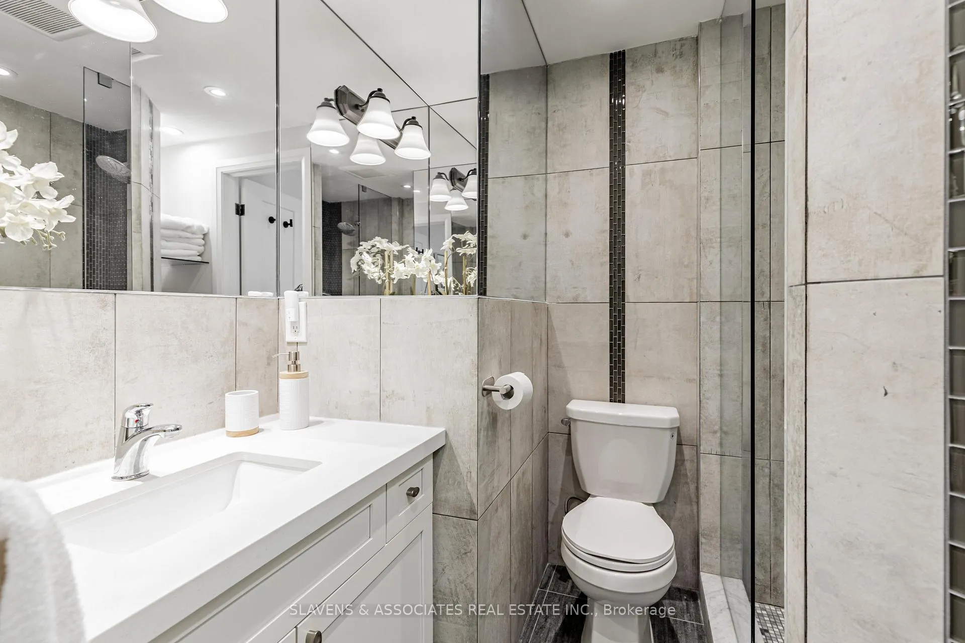 Photo 26 of 111 Cedric Avenue, Toronto, Oakwood Village — HOMEH