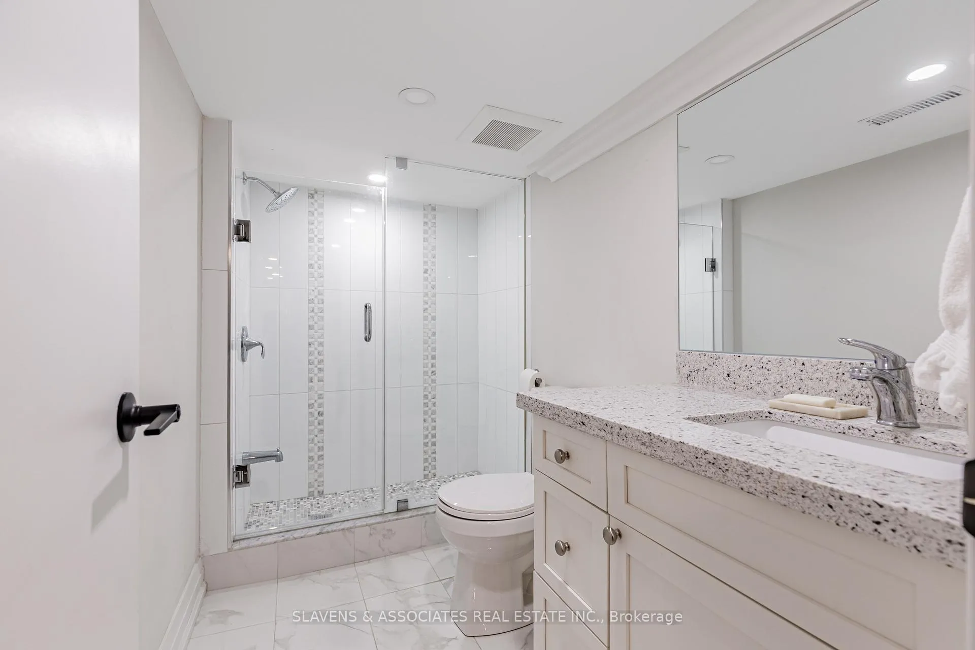 Photo 32 of 111 Cedric Avenue, Toronto, Oakwood Village — HOMEH