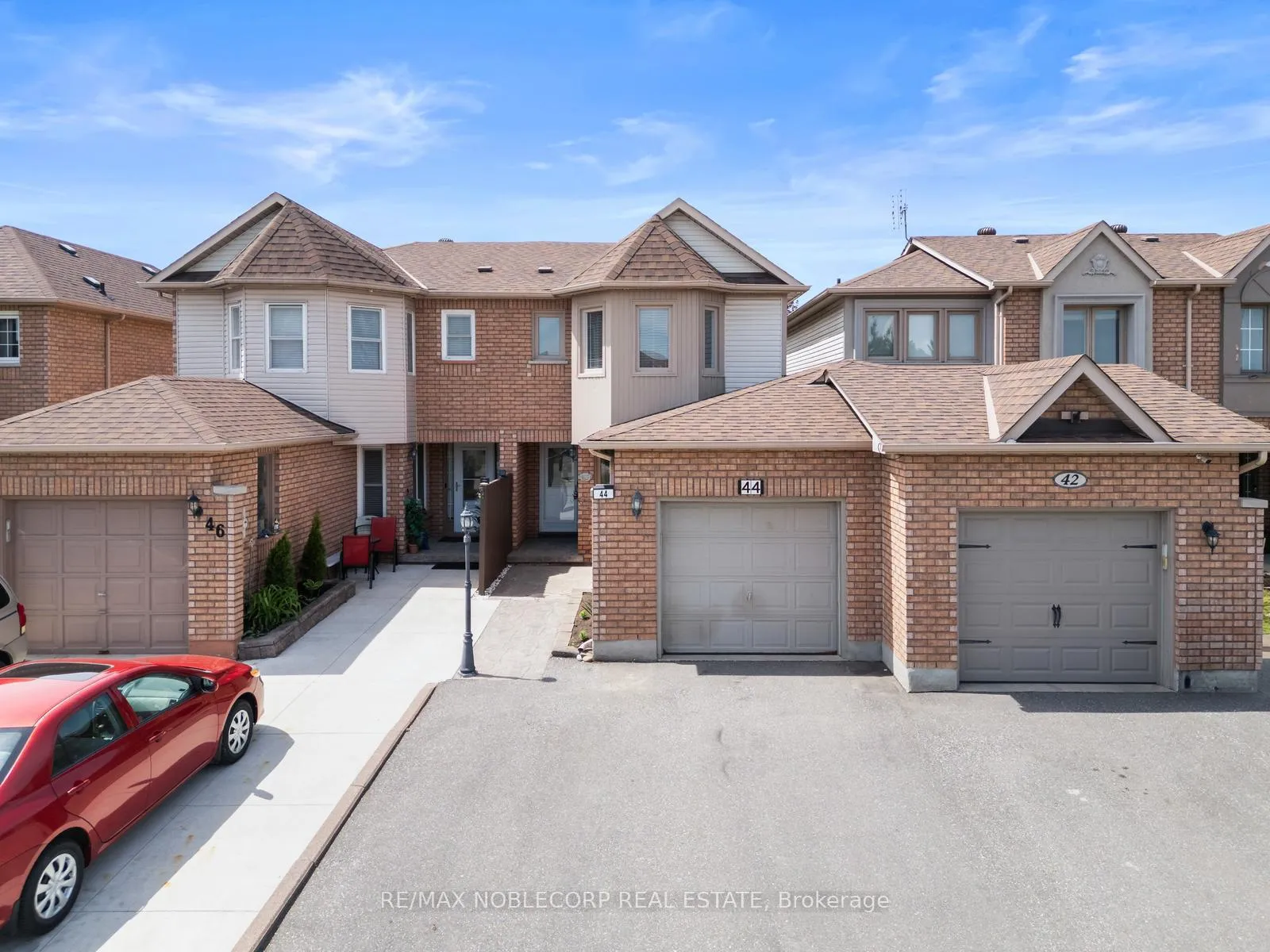 Photo 1 of 44 Hanton Crescent, Caledon, Bolton East — HOMEH