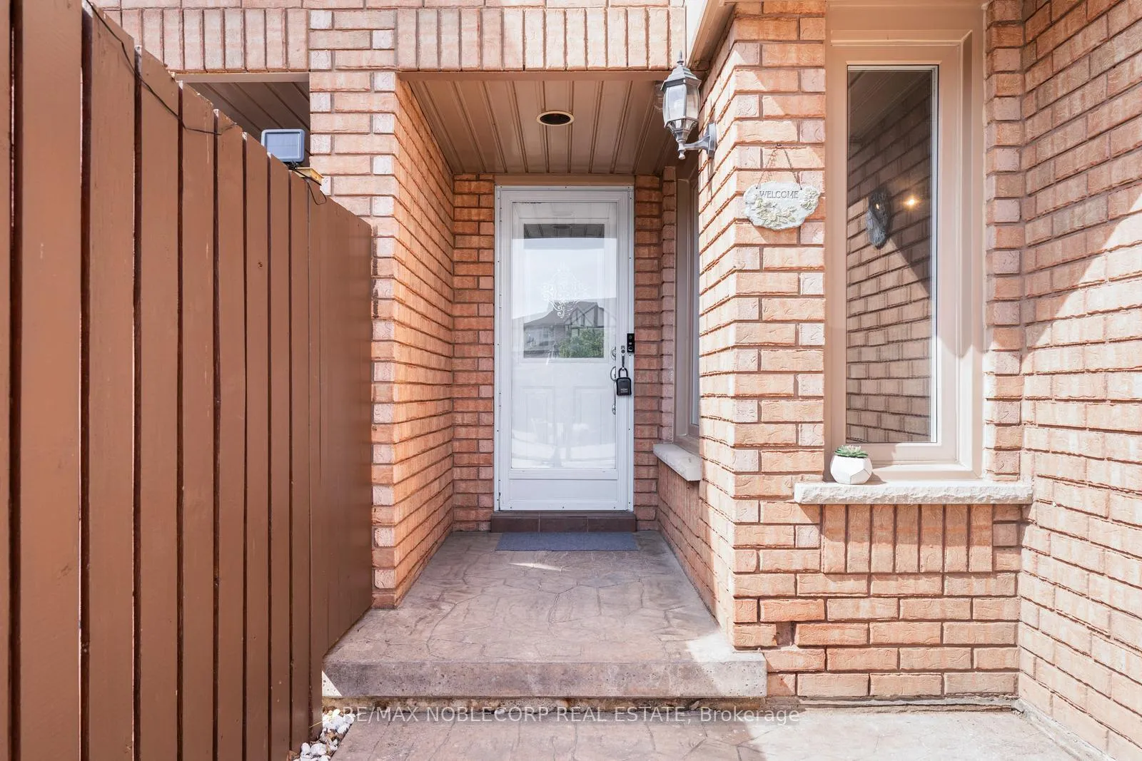 Photo 7 of 44 Hanton Crescent, Caledon, Bolton East — HOMEH