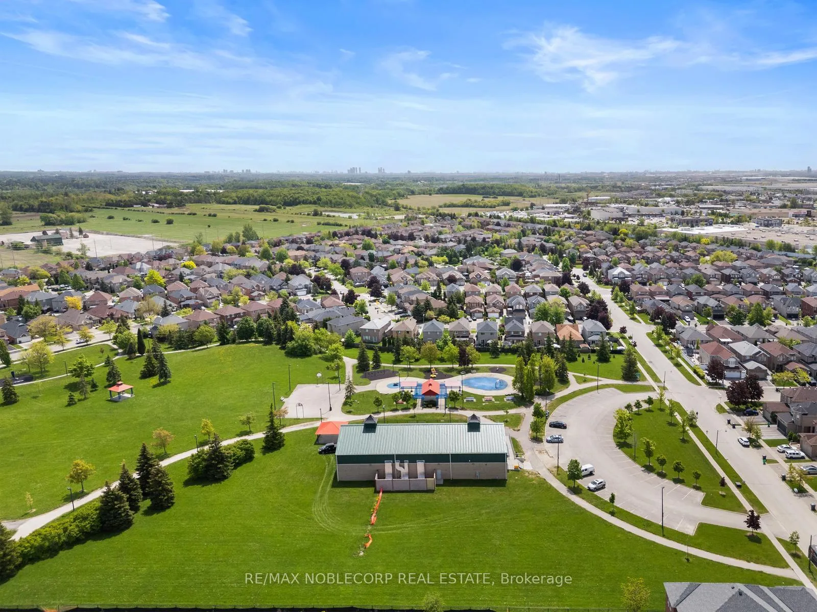 Photo 35 of 44 Hanton Crescent, Caledon, Bolton East — HOMEH