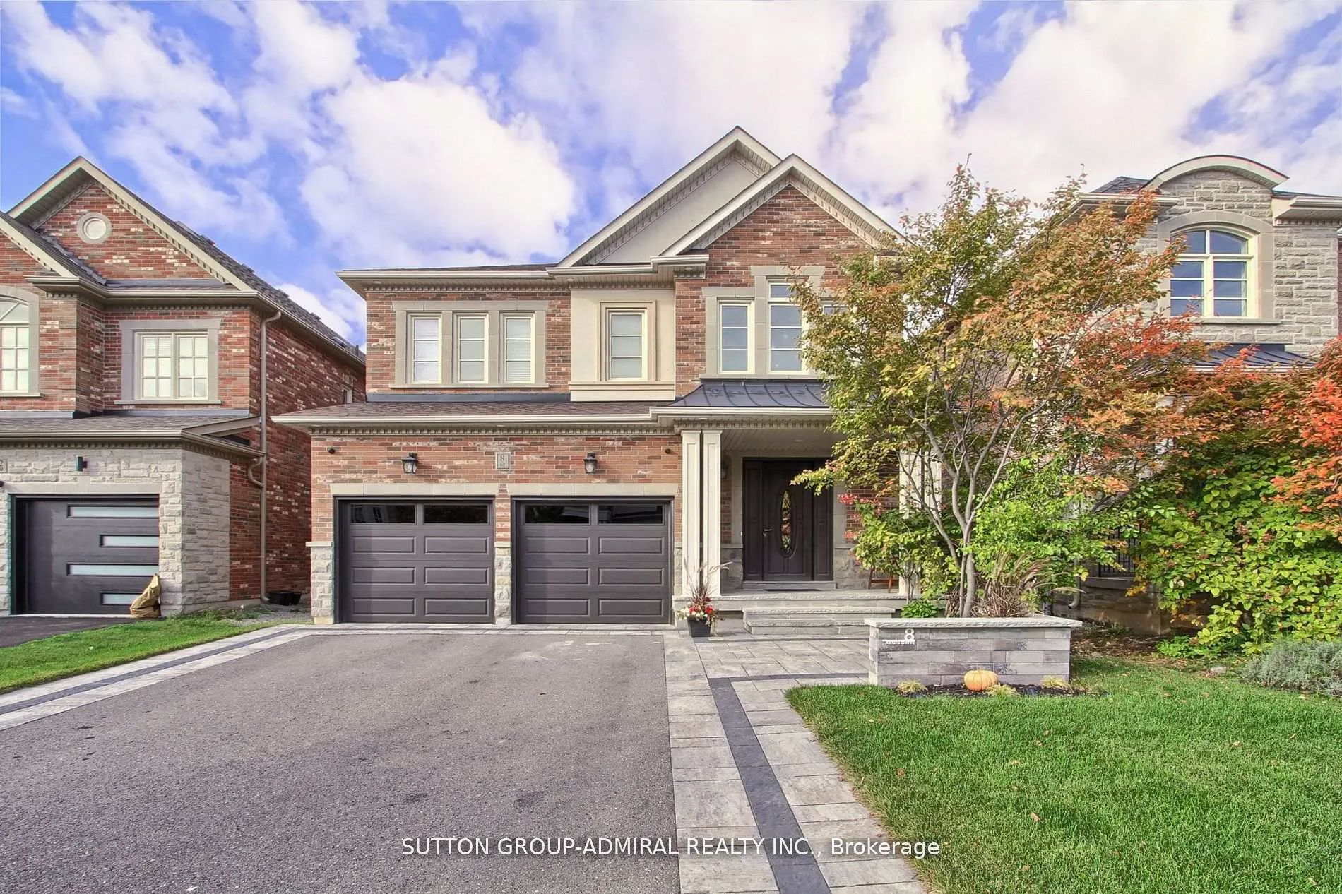 Photo 2 of 8 Aegis Drive, Vaughan, Patterson — HOMEH