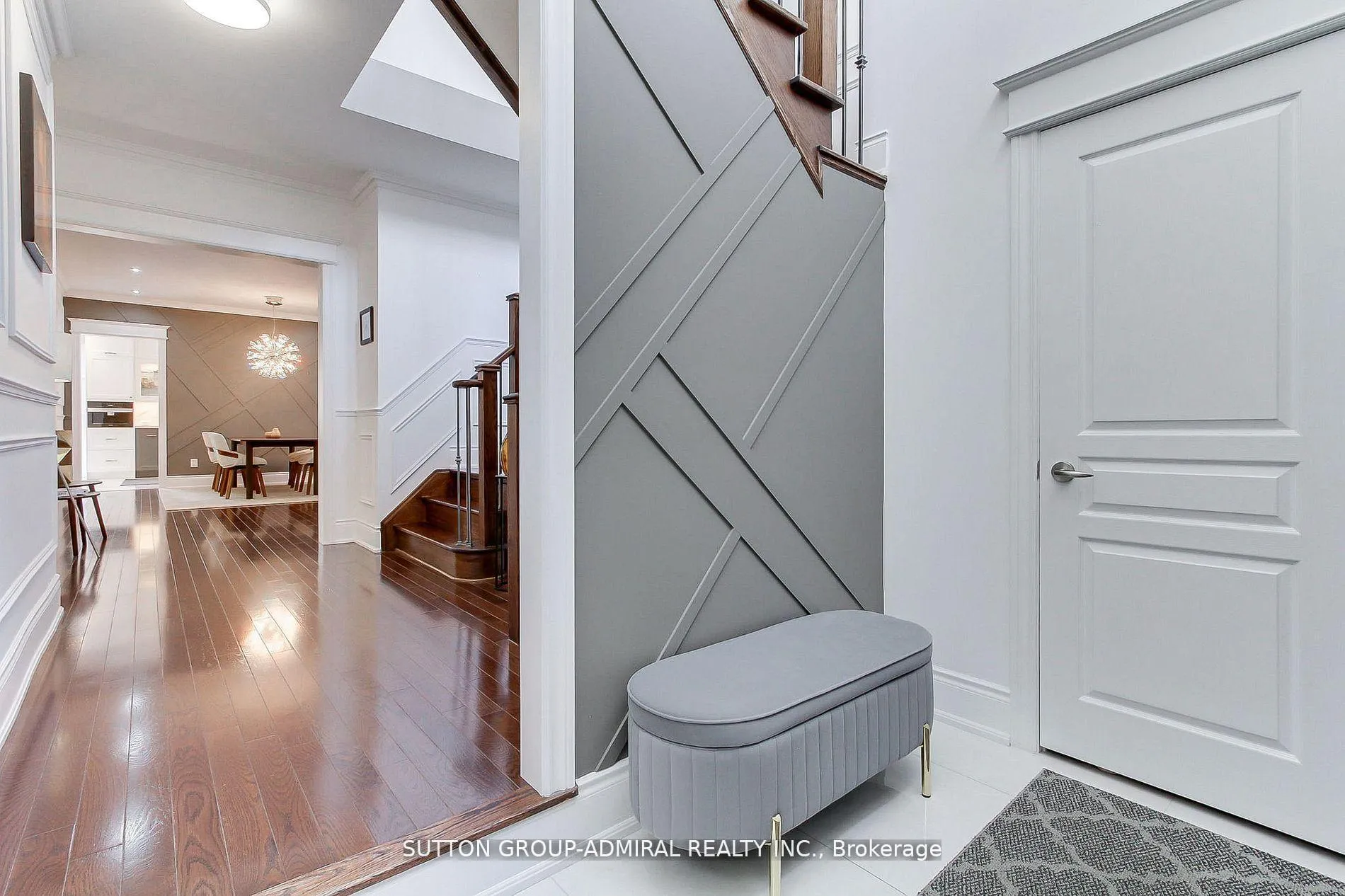 Photo 10 of 8 Aegis Drive, Vaughan, Patterson — HOMEH