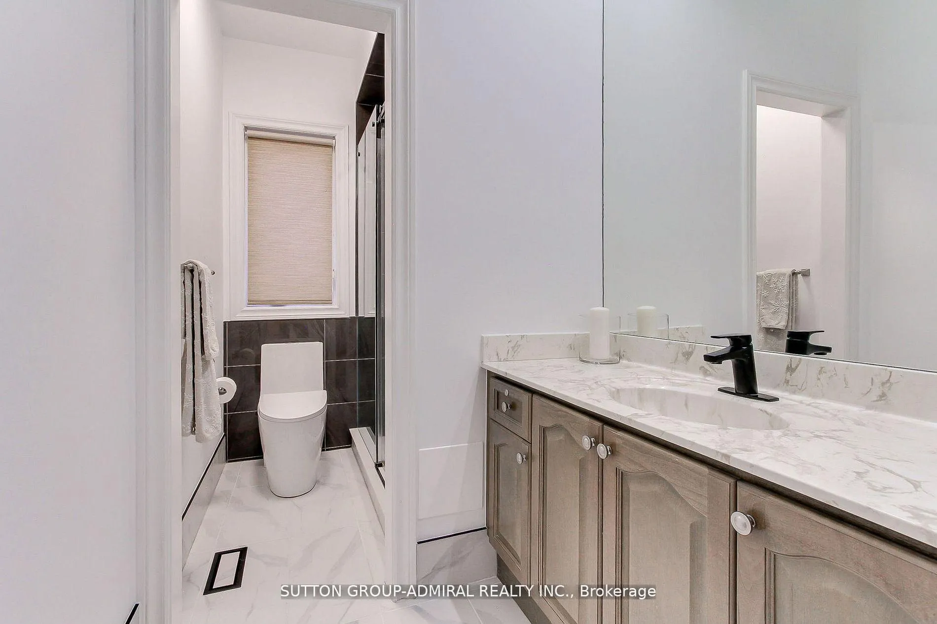 Photo 39 of 8 Aegis Drive, Vaughan, Patterson — HOMEH