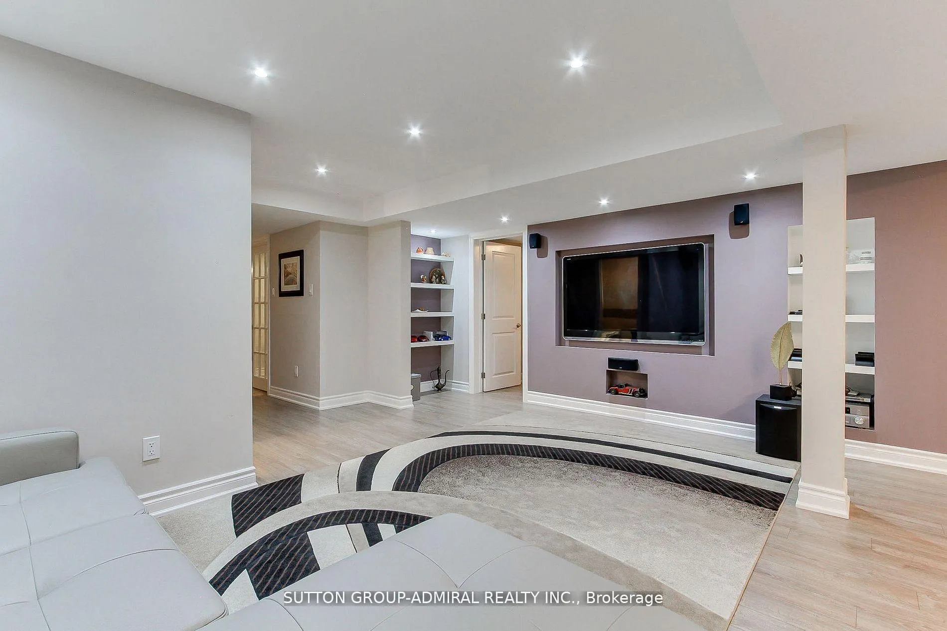 Photo 43 of 8 Aegis Drive, Vaughan, Patterson — HOMEH