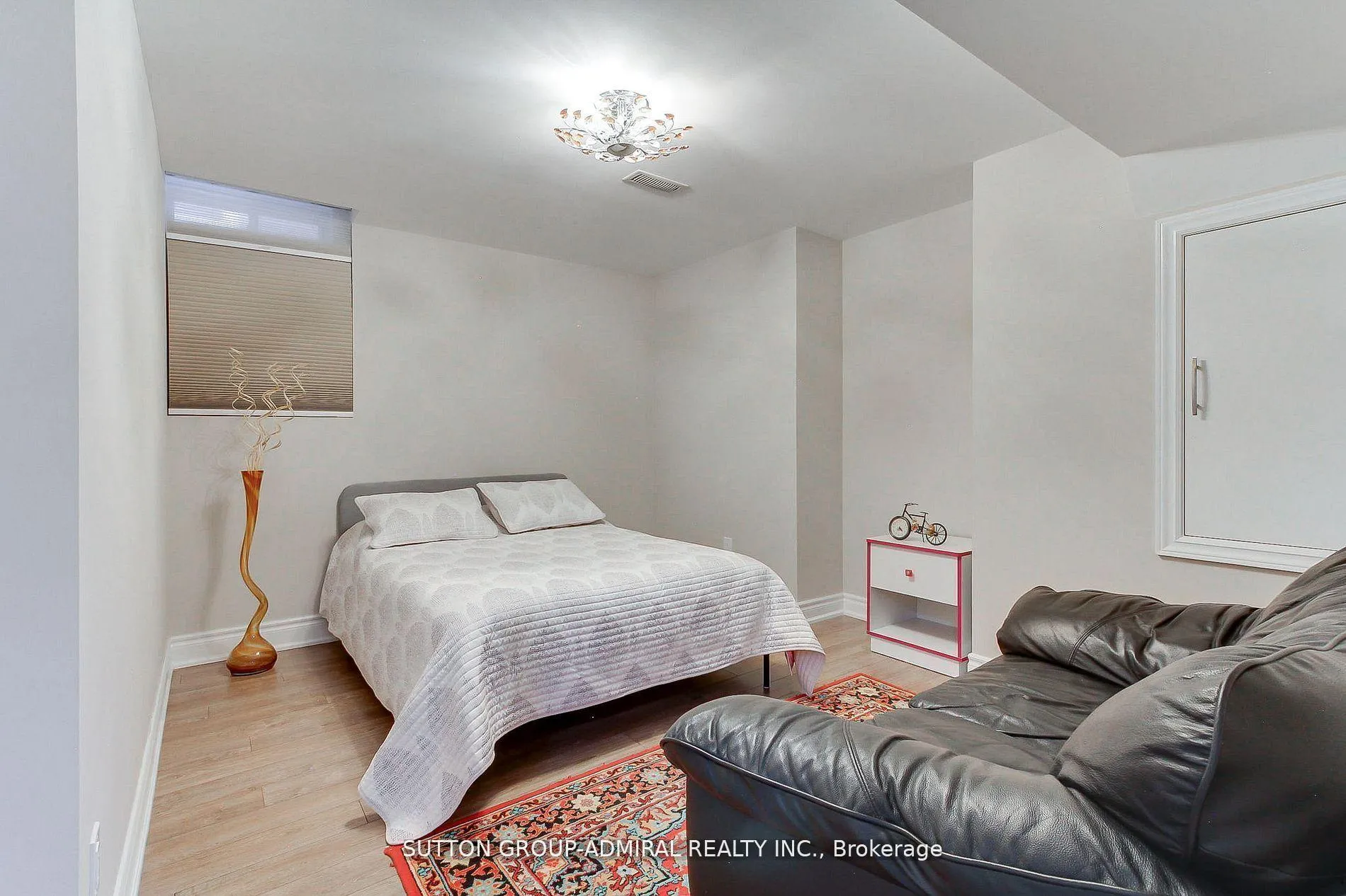 Photo 48 of 8 Aegis Drive, Vaughan, Patterson — HOMEH
