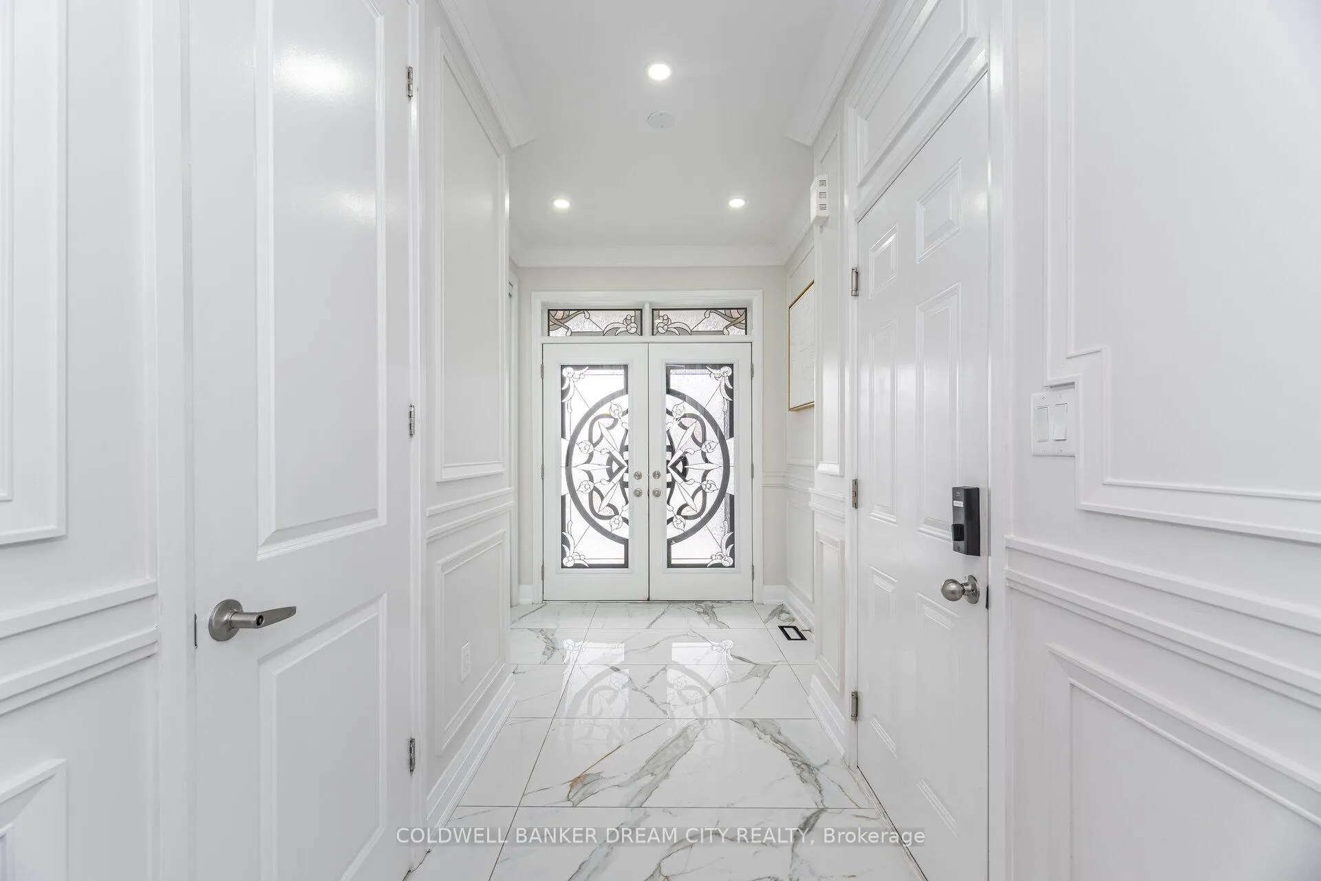 Photo 3 of 67 Eberly Woods Drive, Caledon, Rural Caledon — HOMEH