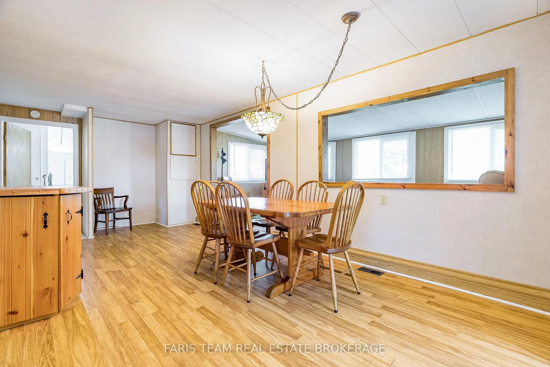 Photo 9 of 19 Mimosa Drive, Innisfil, Rural Innisfil — HOMEH