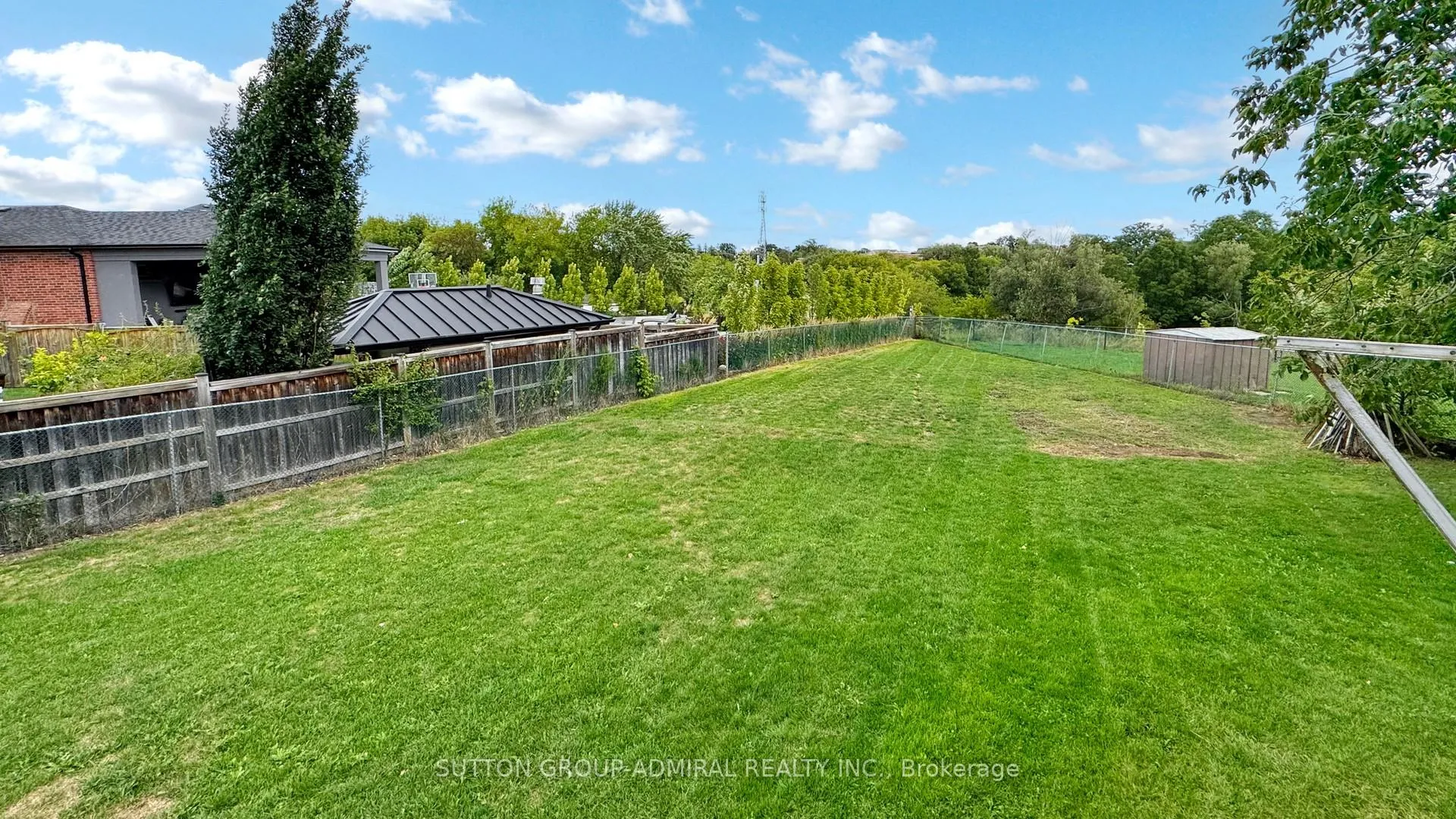 Photo 1 of 101 Dunstan Crescent, Vaughan, West Woodbridge — HOMEH
