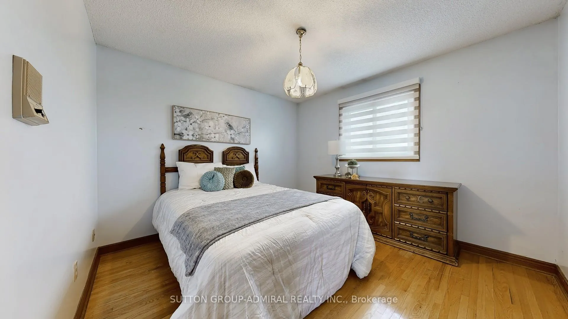 Photo 23 of 101 Dunstan Crescent, Vaughan, West Woodbridge — HOMEH