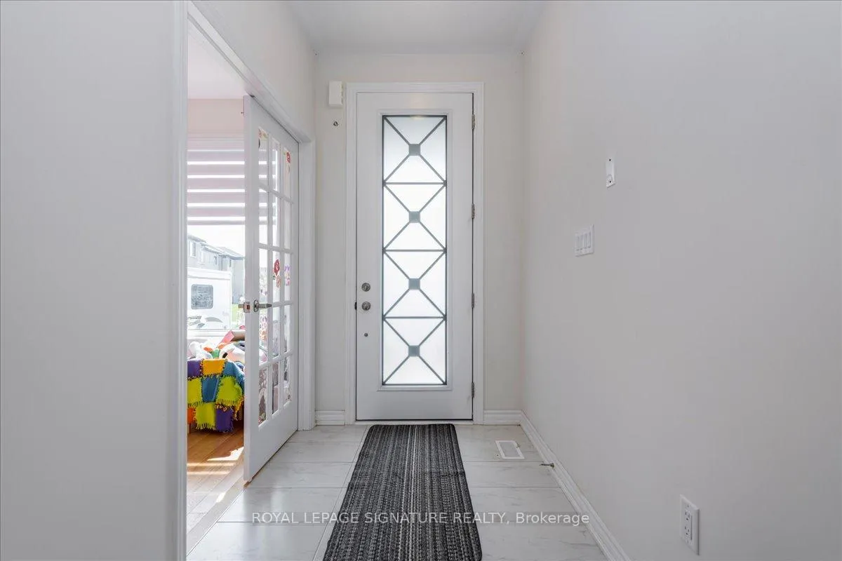 Photo 3 of 183 Rosanne Circle, Wasaga Beach — HOMEH