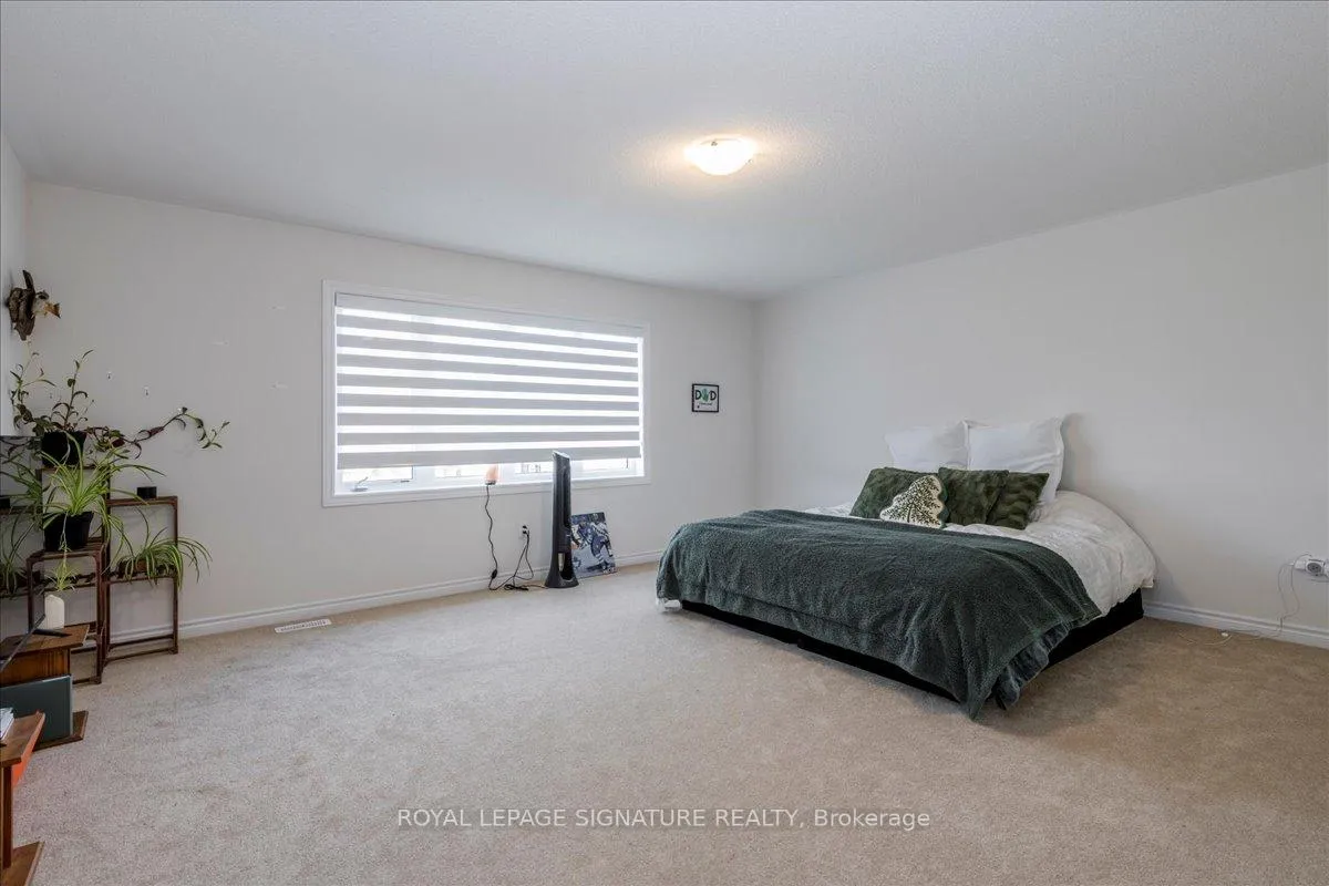 Photo 13 of 183 Rosanne Circle, Wasaga Beach — HOMEH