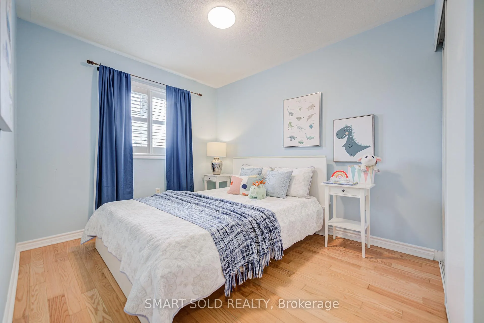 Photo 30 of 4 Thornhill Woods Drive, Vaughan, Patterson — HOMEH