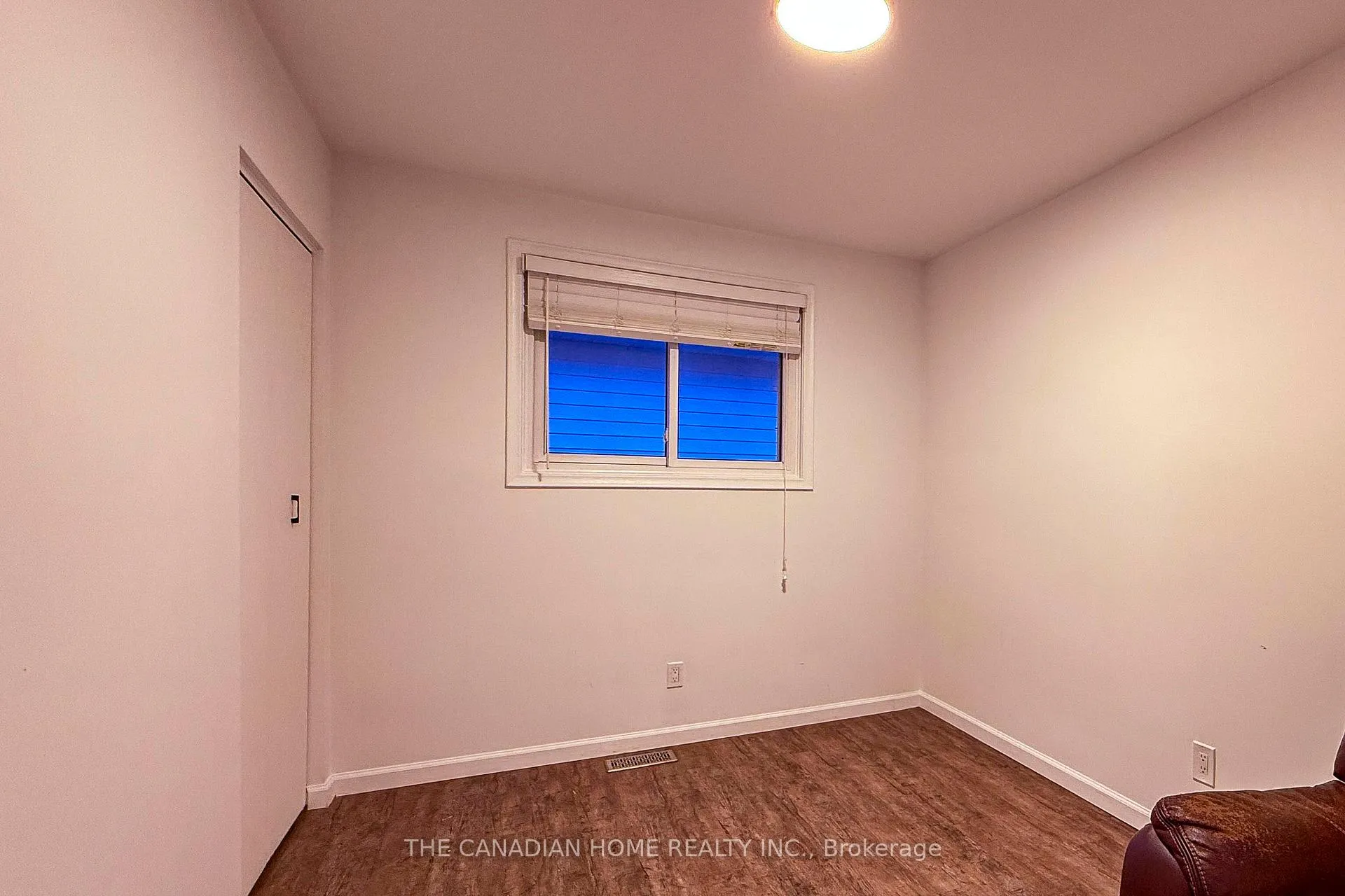 Photo 15 of 33 Hampton Place, Kitchener — HOMEH