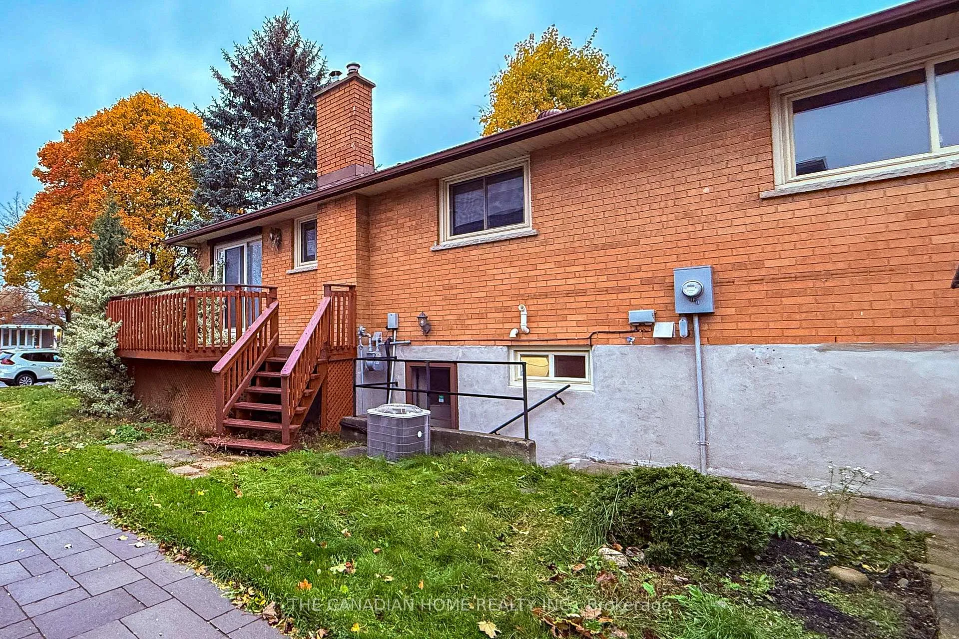 Photo 29 of 33 Hampton Place, Kitchener — HOMEH