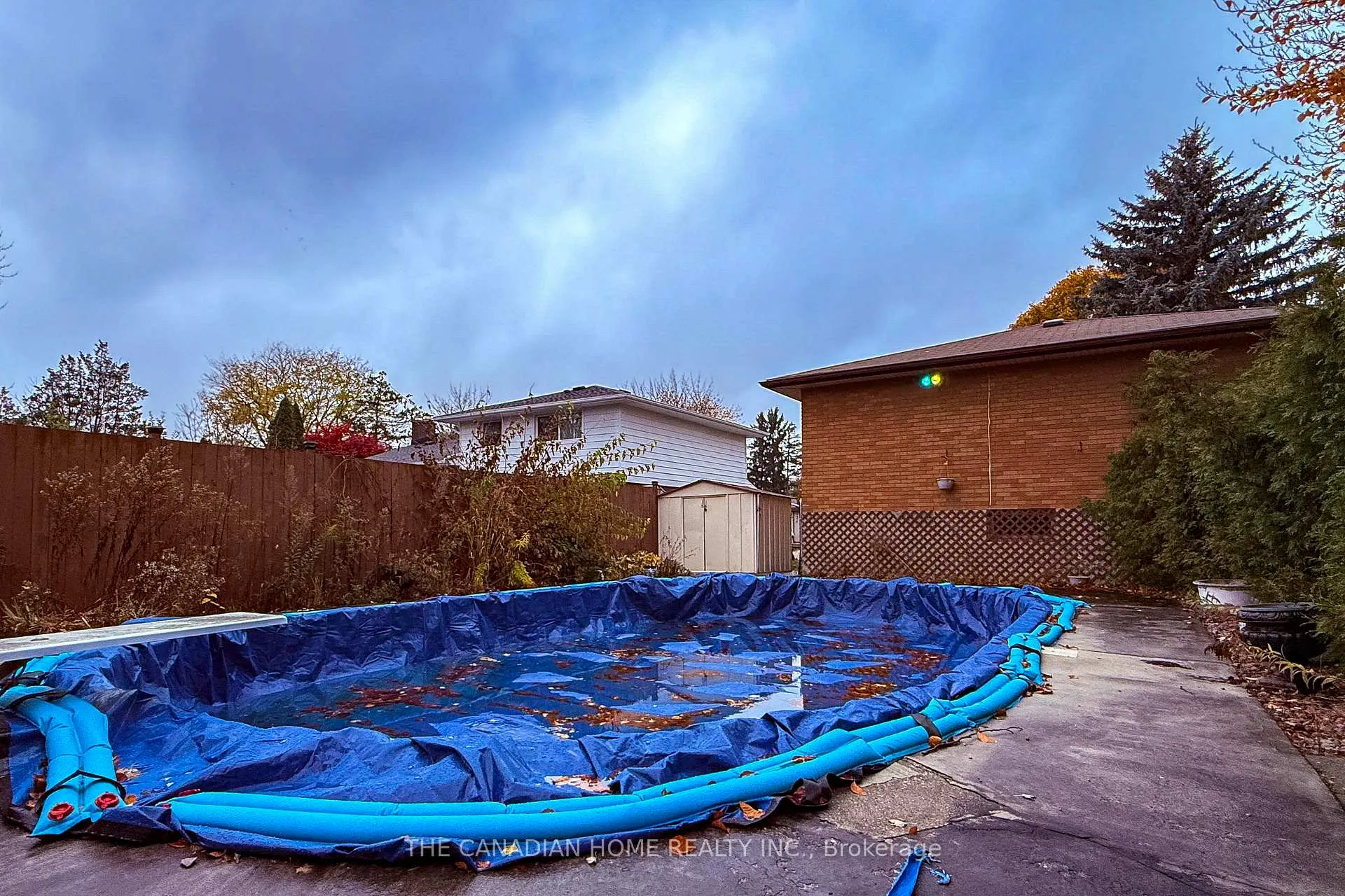 Photo 34 of 33 Hampton Place, Kitchener — HOMEH