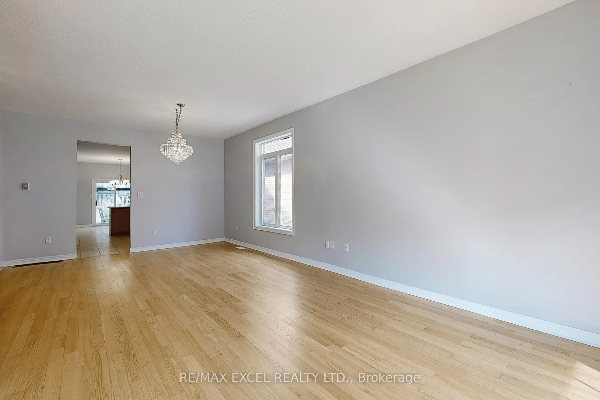Photo 9 of 38 Ayhart Street, Markham, Wismer — HOMEH
