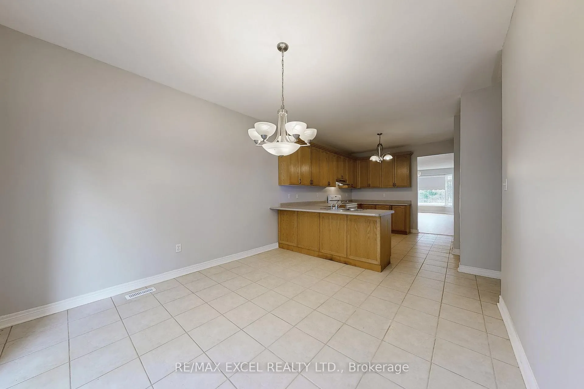 Photo 19 of 38 Ayhart Street, Markham, Wismer — HOMEH