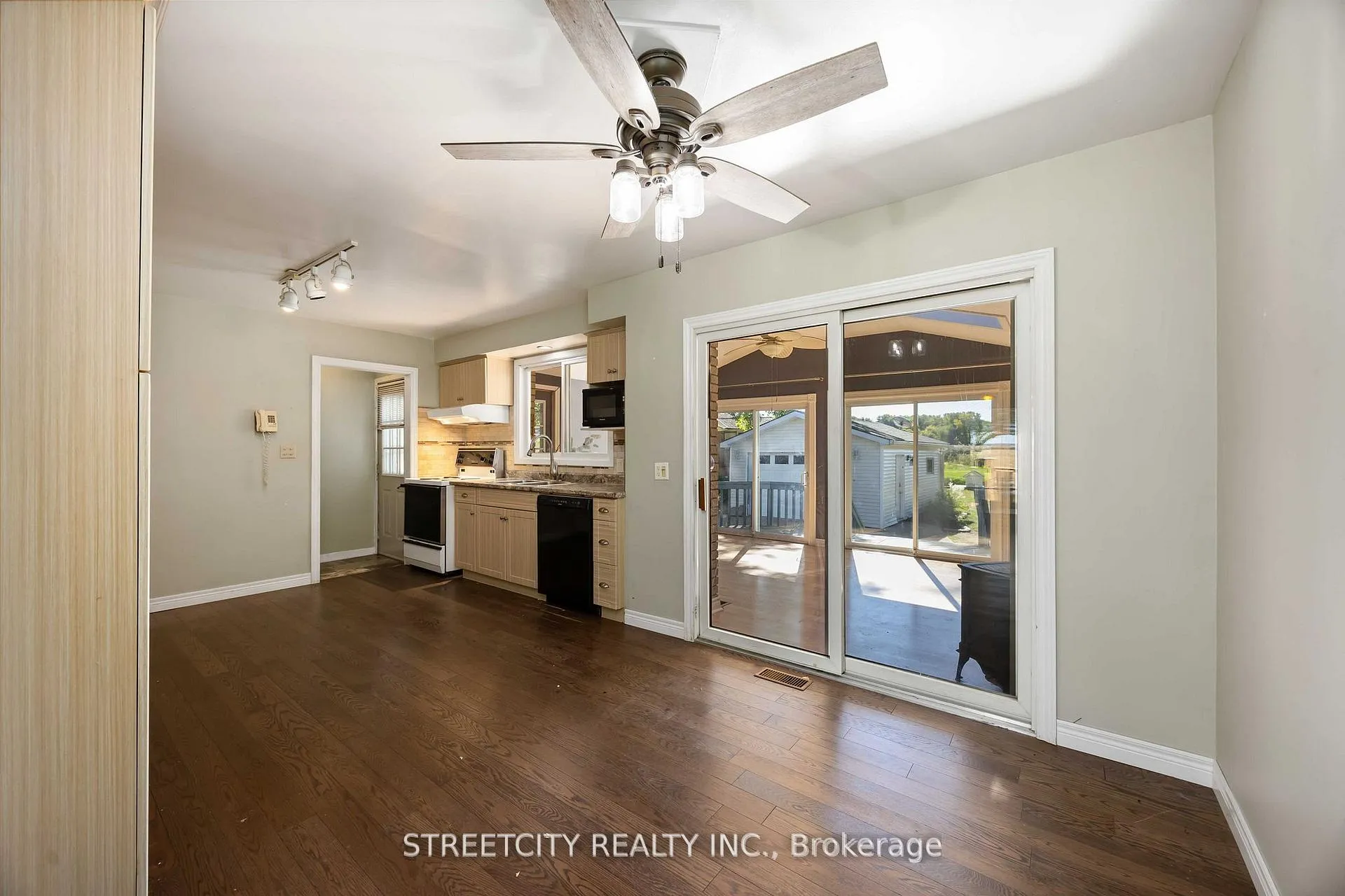 Photo 14 of 4767 St. Clair Parkway, St. Clair — HOMEH