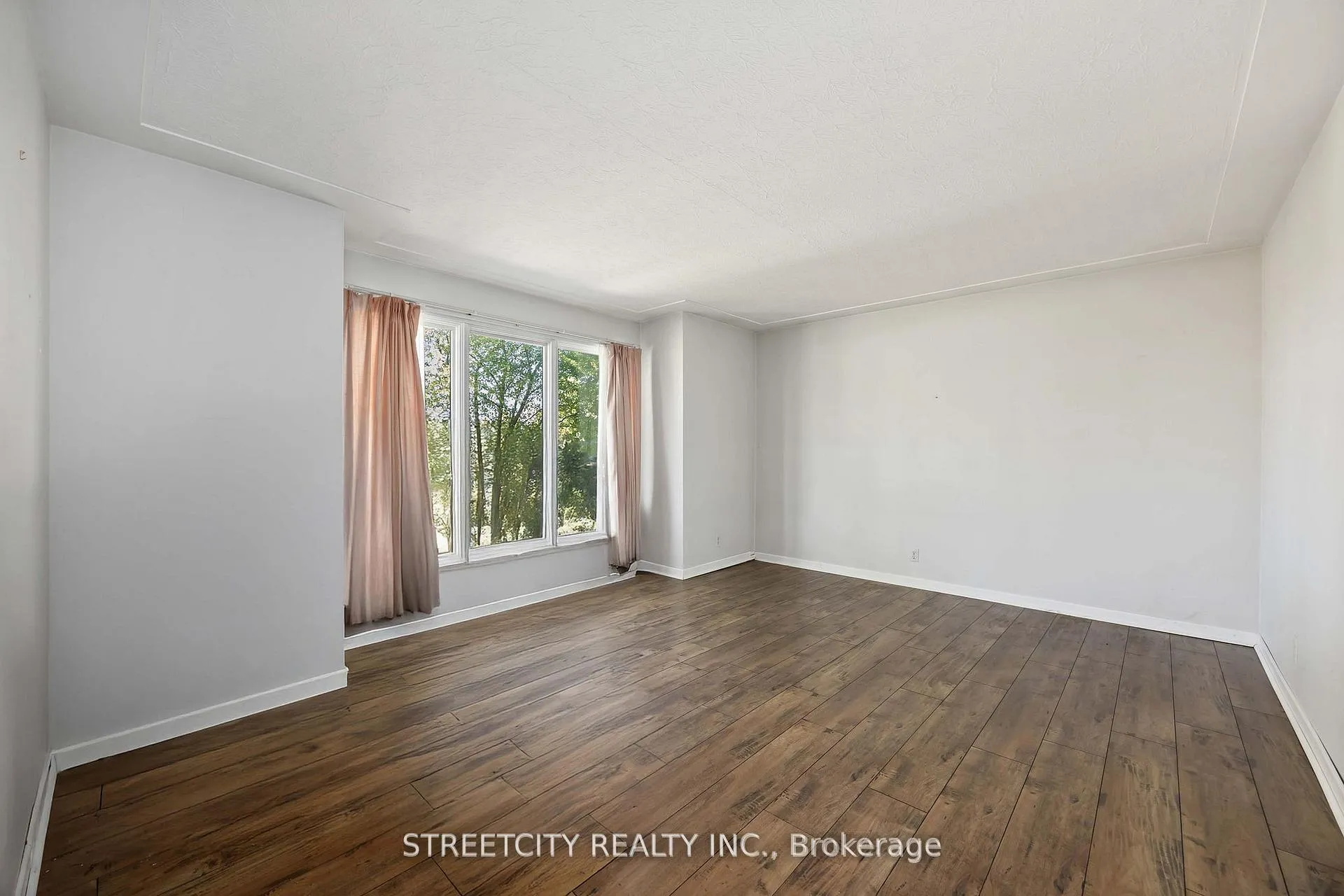 Photo 19 of 4767 St. Clair Parkway, St. Clair — HOMEH