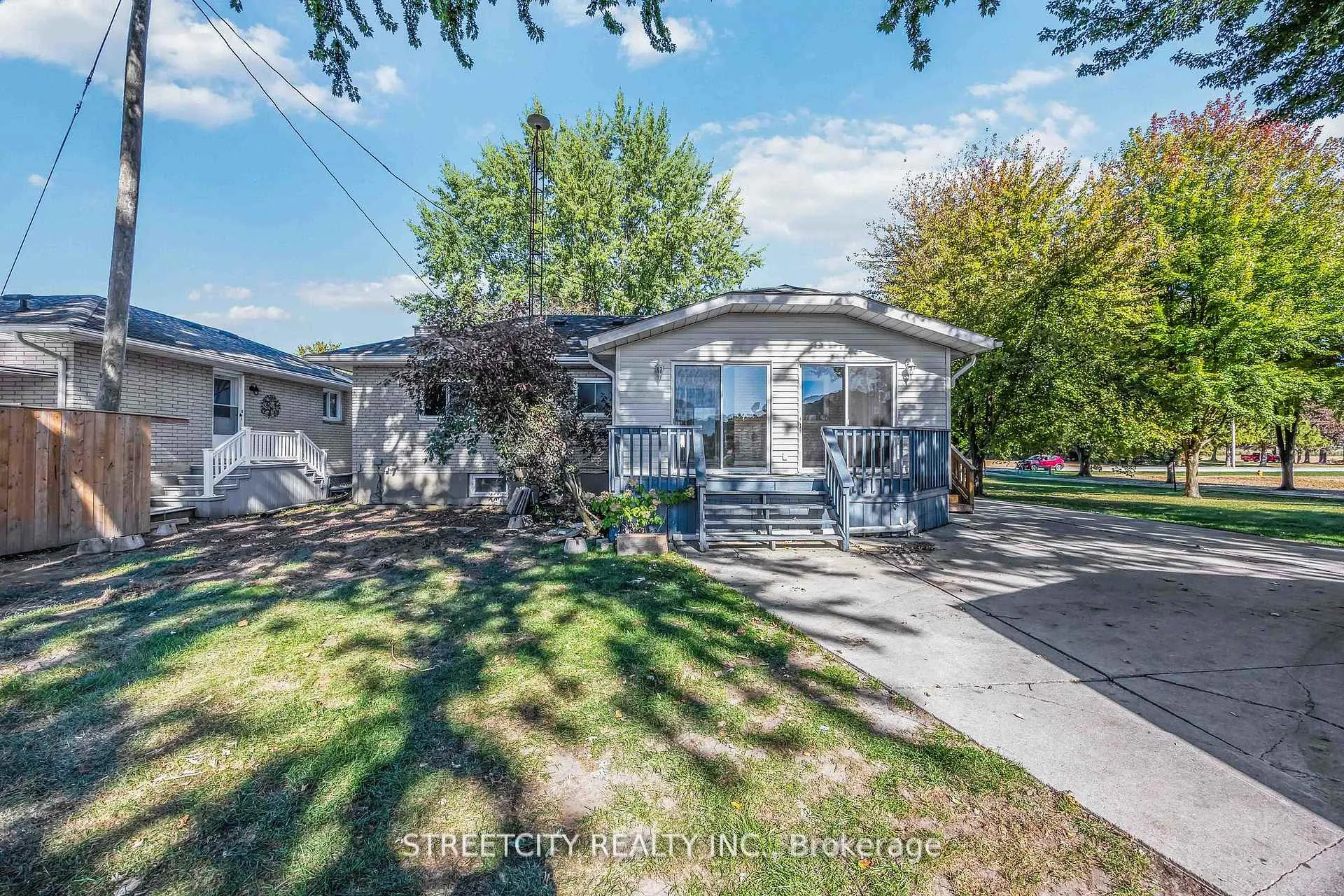 Photo 37 of 4767 St. Clair Parkway, St. Clair — HOMEH