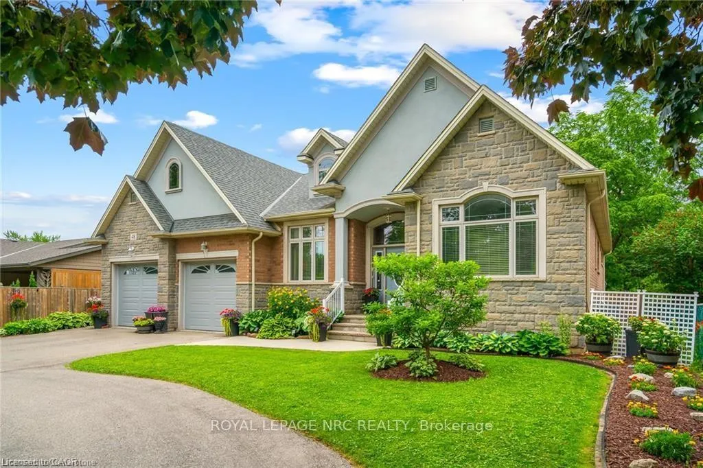 Photo 3 of 48 Casablanca Boulevard S, Grimsby, Grimsby West — HOMEH