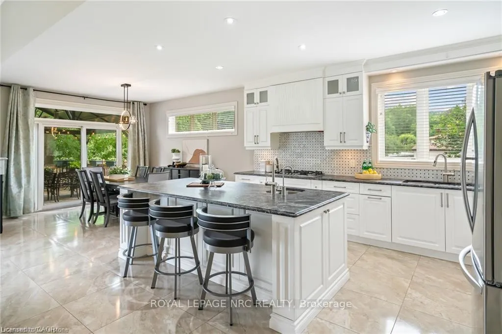 Photo 6 of 48 Casablanca Boulevard S, Grimsby, Grimsby West — HOMEH