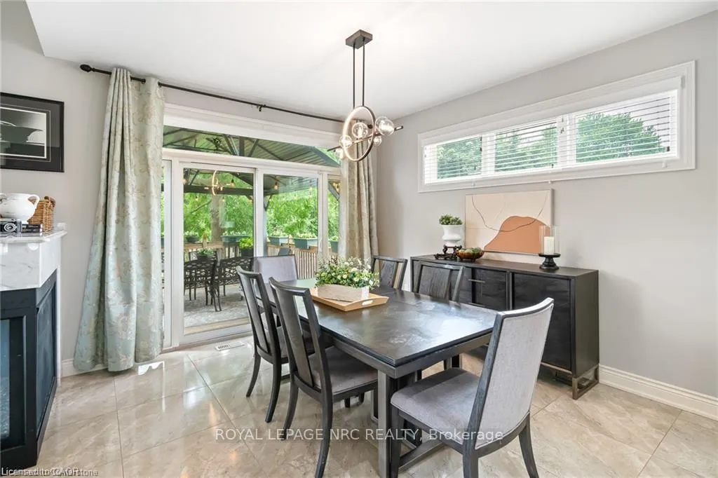 Photo 11 of 48 Casablanca Boulevard S, Grimsby, Grimsby West — HOMEH