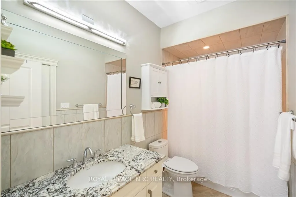 Photo 21 of 48 Casablanca Boulevard S, Grimsby, Grimsby West — HOMEH