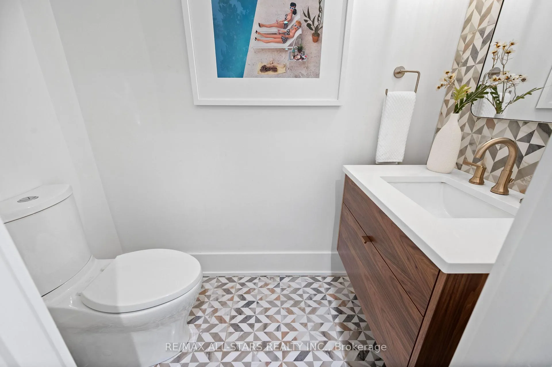 Photo 24 of 45 Rosemead Close, Markham, Unionville — HOMEH