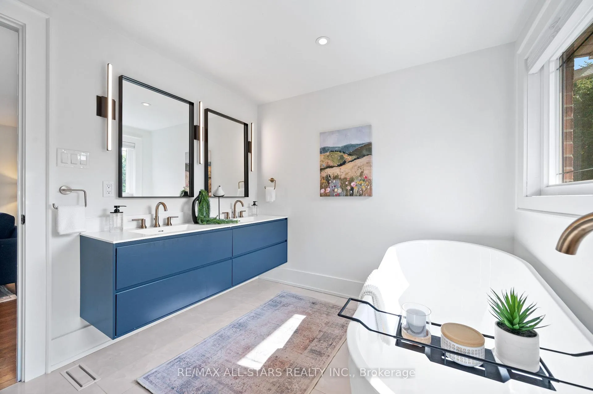Photo 34 of 45 Rosemead Close, Markham, Unionville — HOMEH