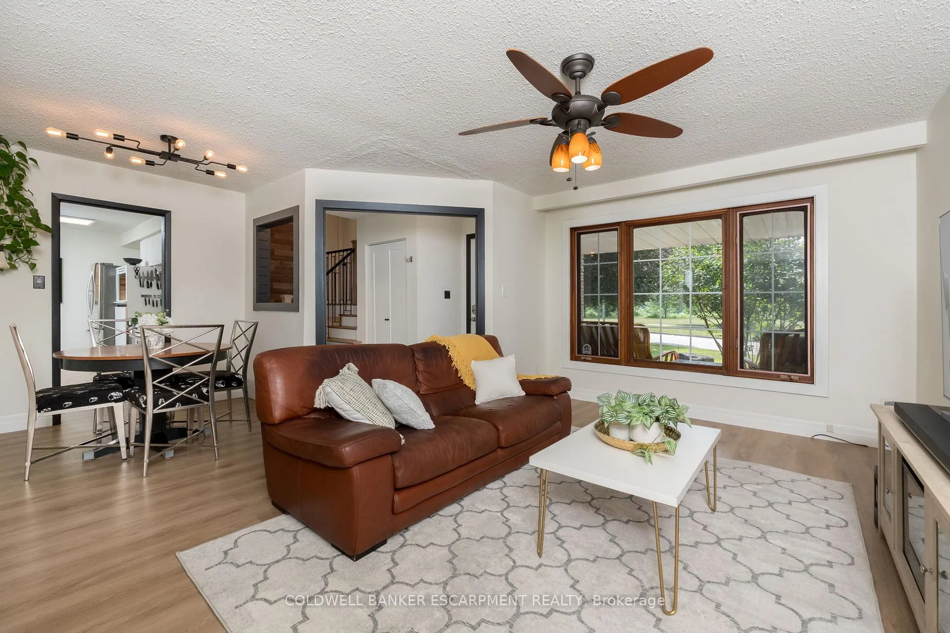 Photo 9 of 77 Elizabeth Drive, Halton Hills, Acton — HOMEH