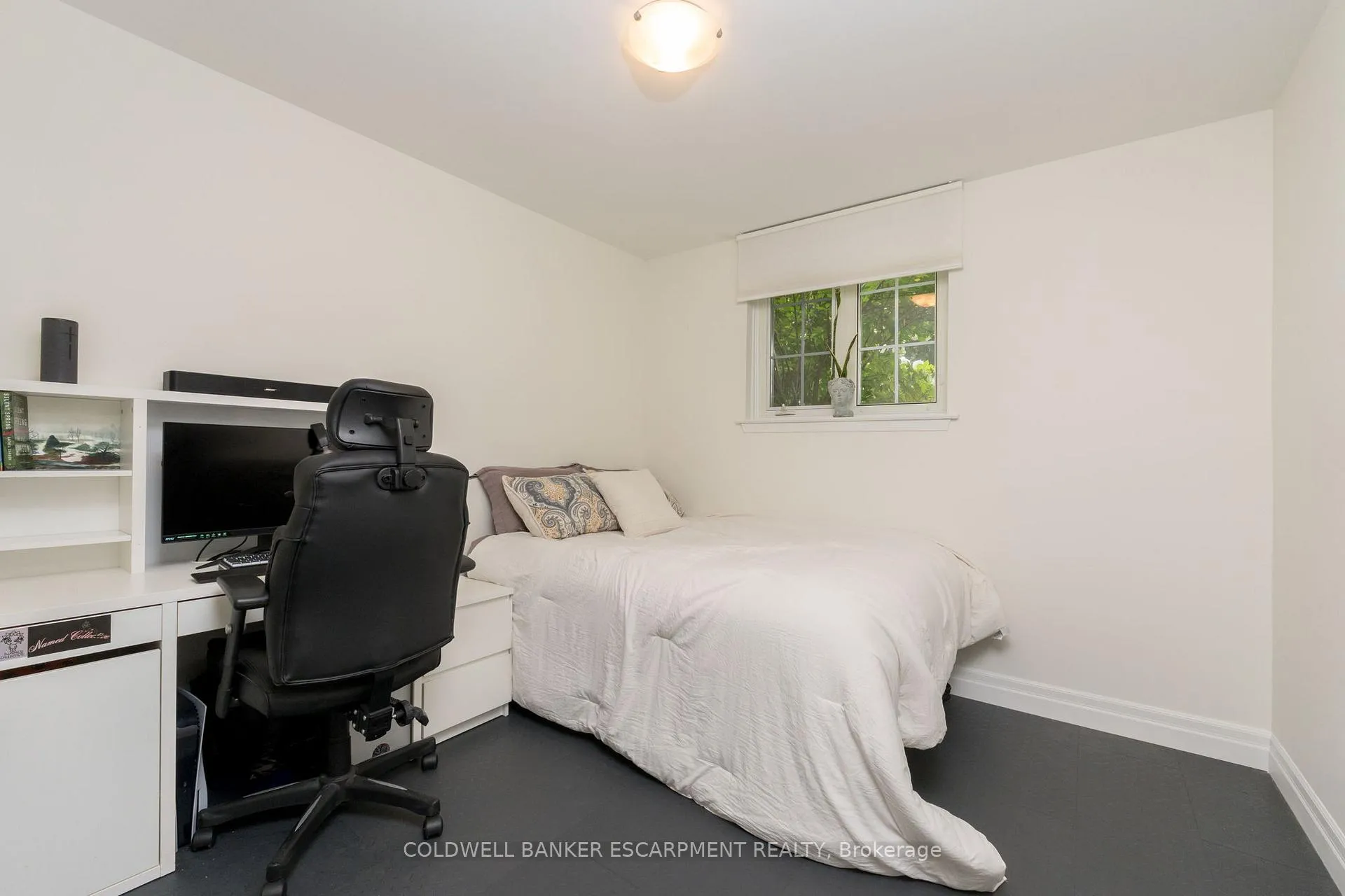 Photo 21 of 77 Elizabeth Drive, Halton Hills, Acton — HOMEH